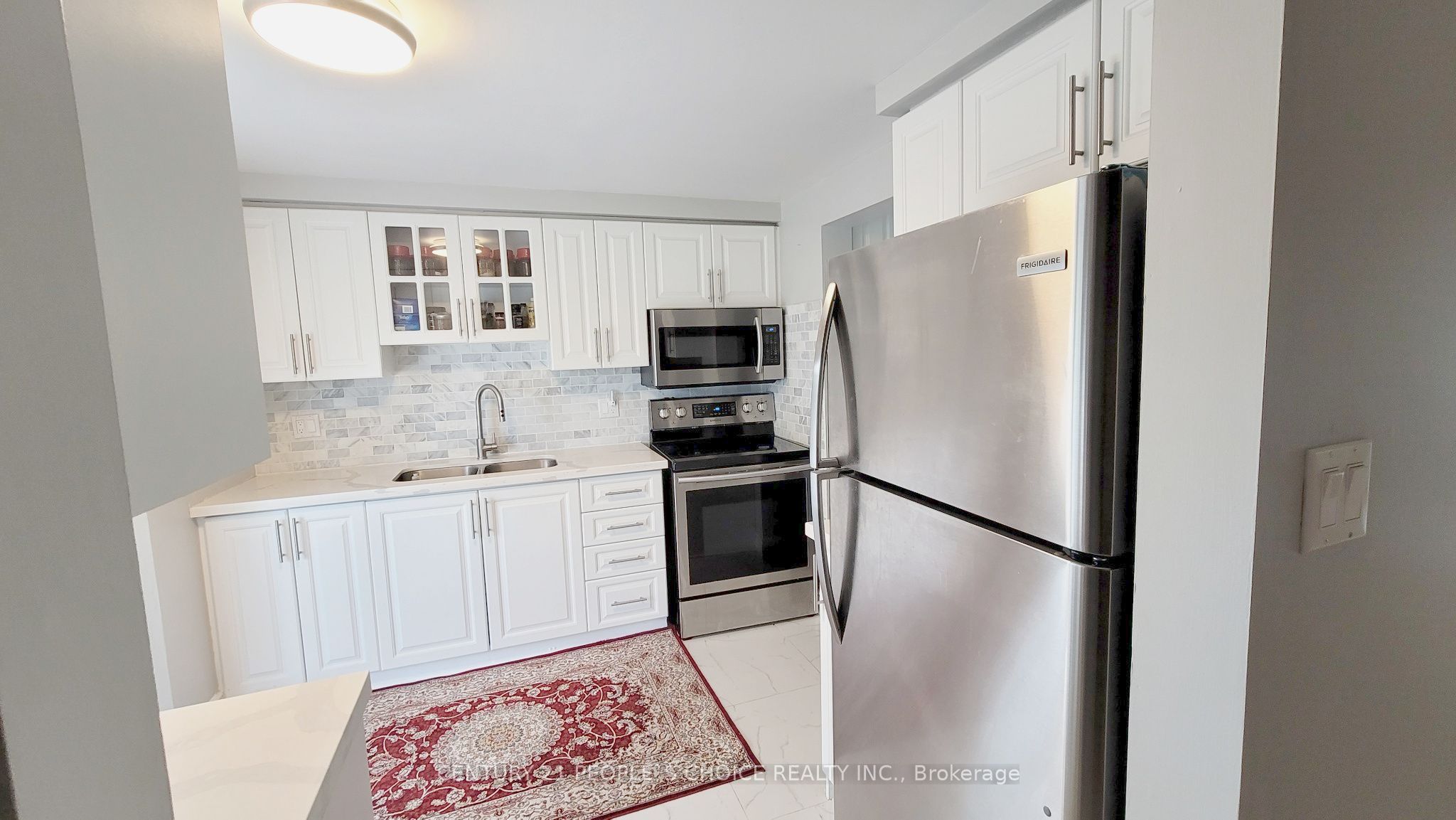 620 Settlersfield Court B Property Photo 7