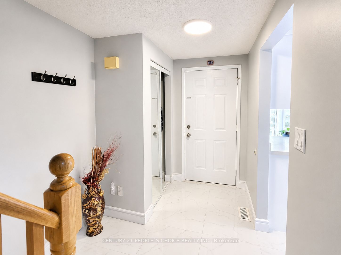 620 Settlersfield Court B Property Photo 15
