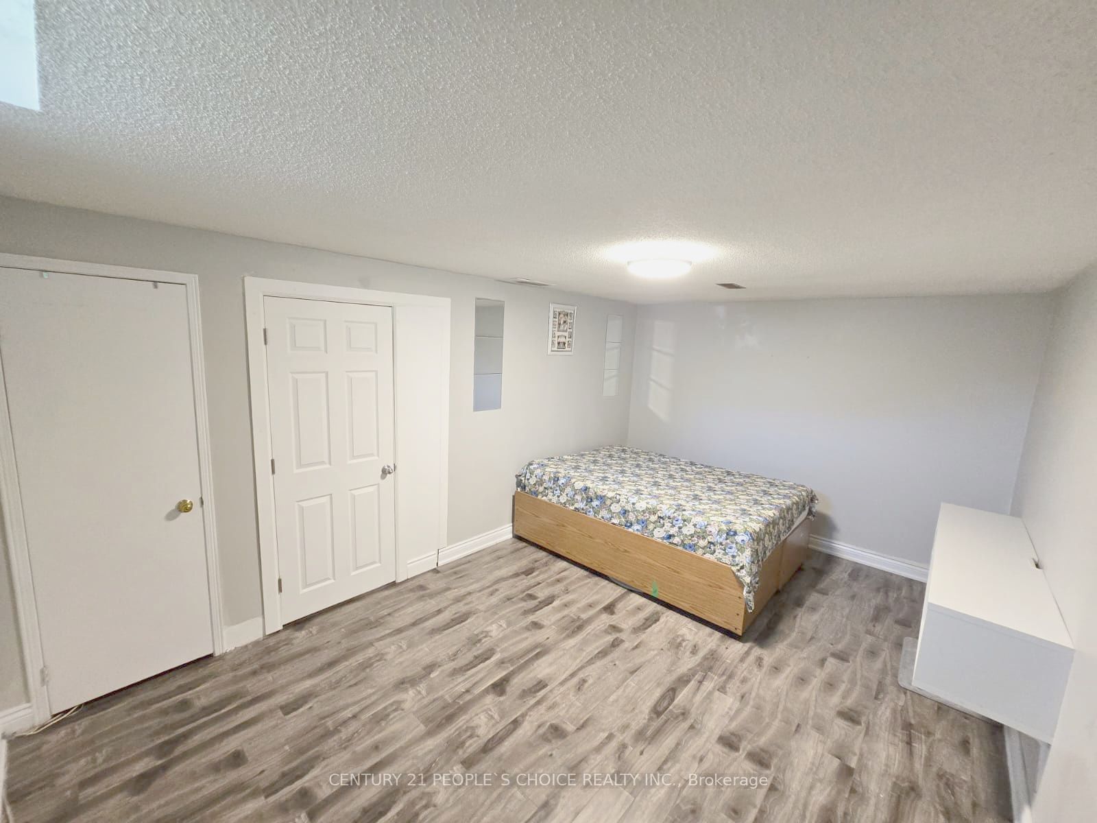 620 Settlersfield Court B Property Photo 30