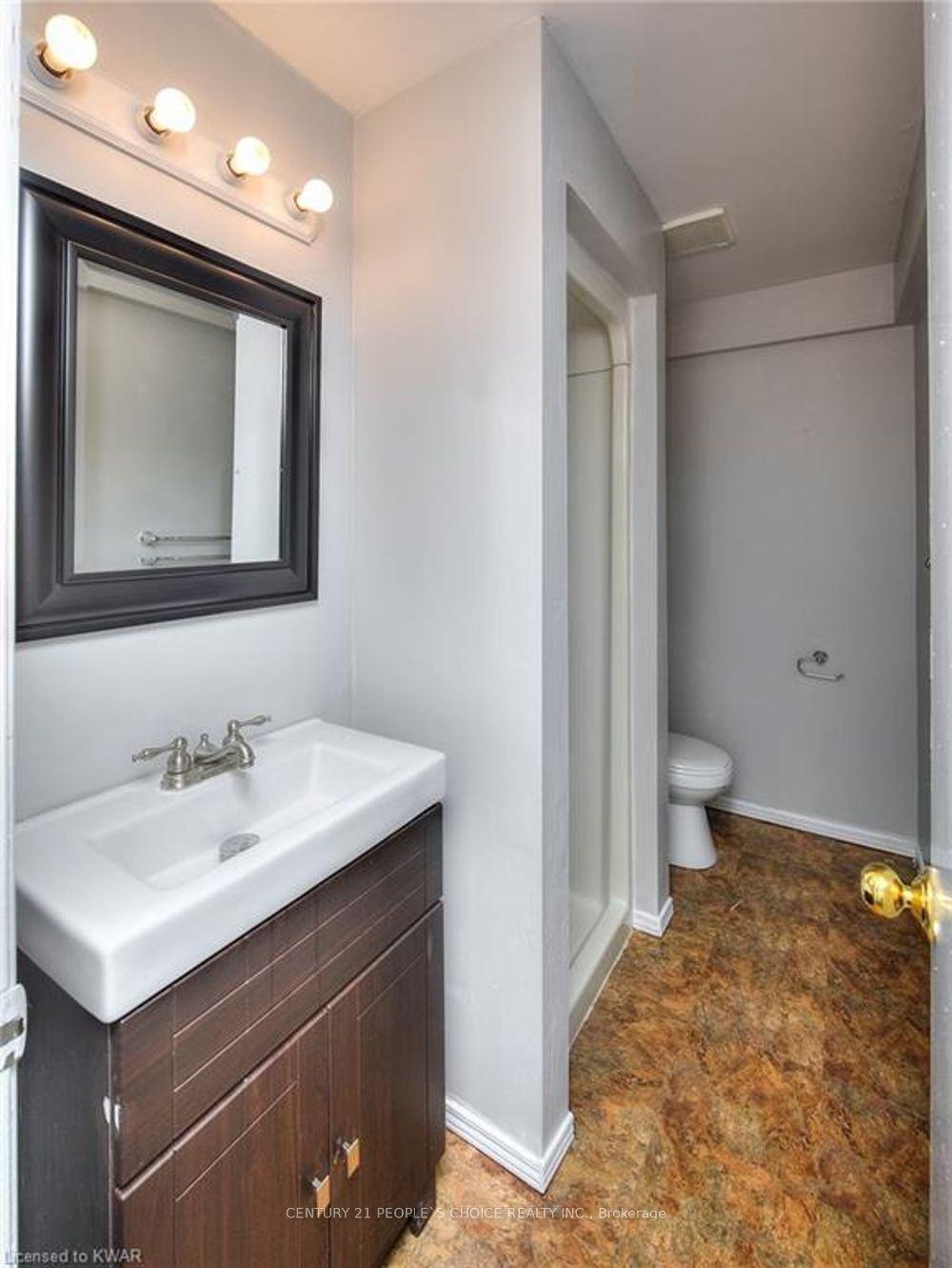 620 Settlersfield Court B Property Photo 33