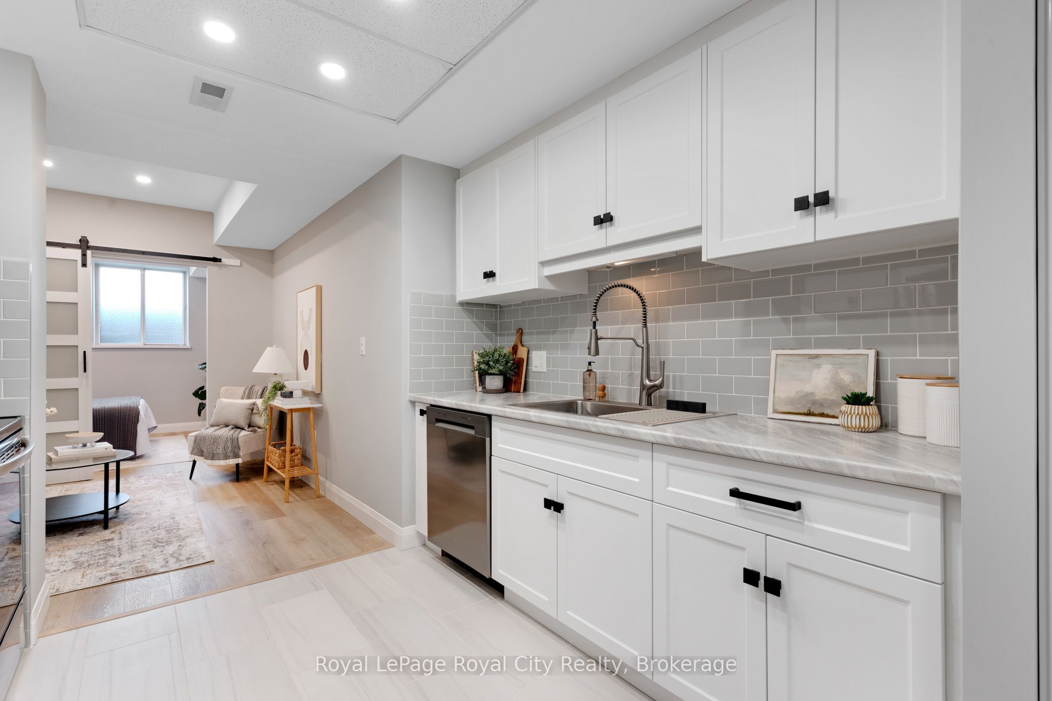 105 Bagot Street B2 Property Photo 12