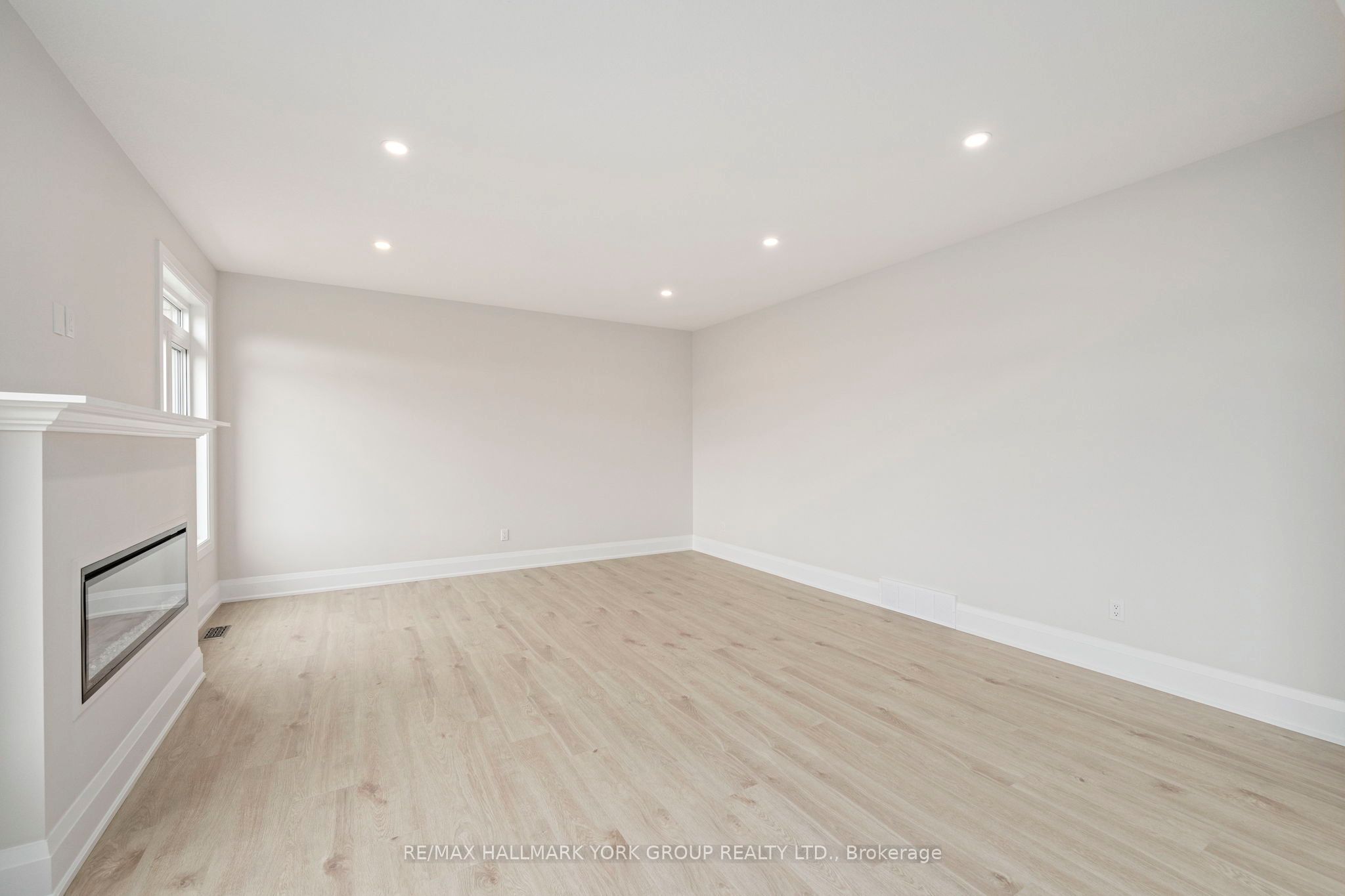 246 Leitch Street Property Photo 16