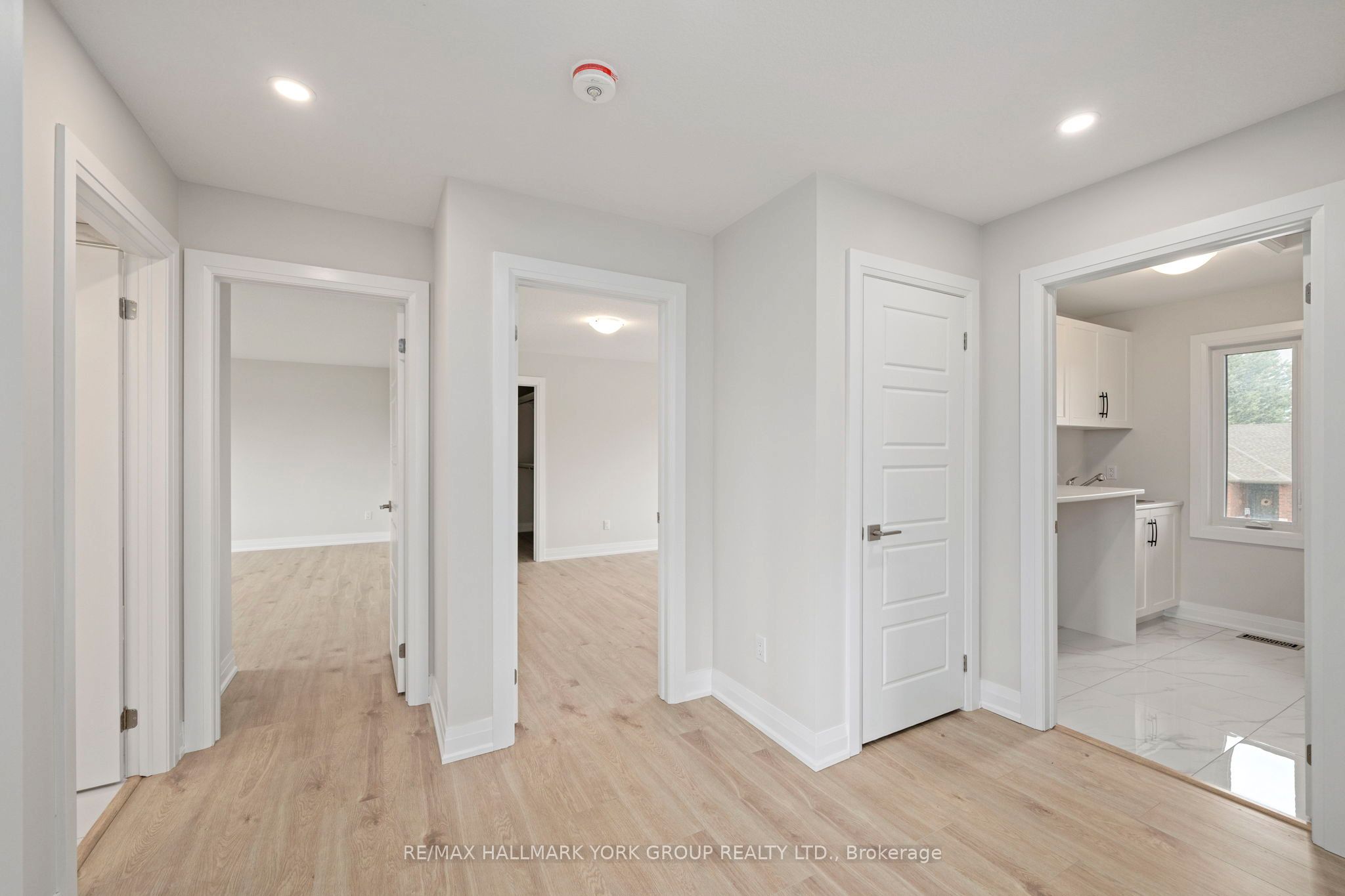 246 Leitch Street Property Photo 20