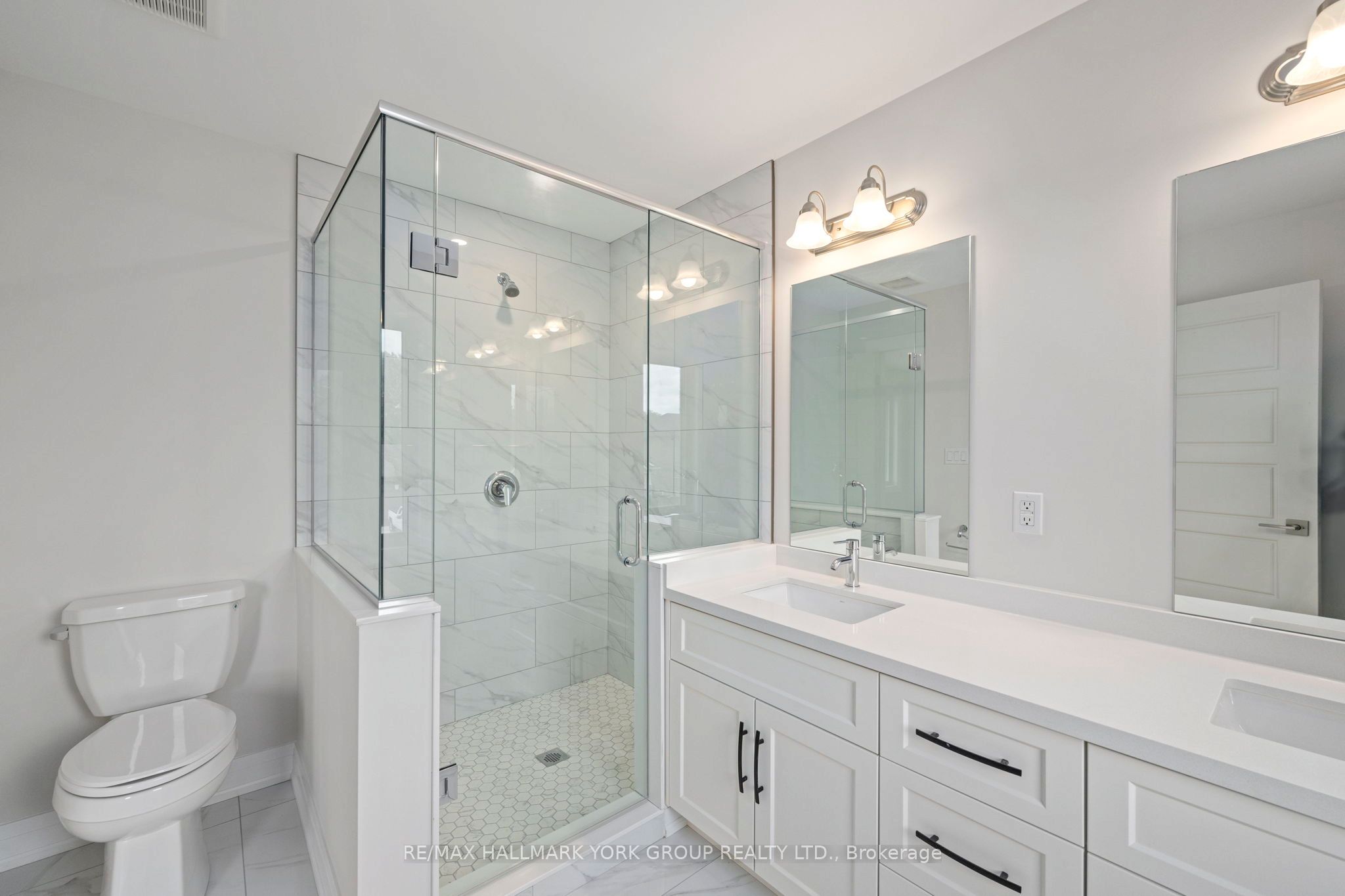 246 Leitch Street Property Photo 27