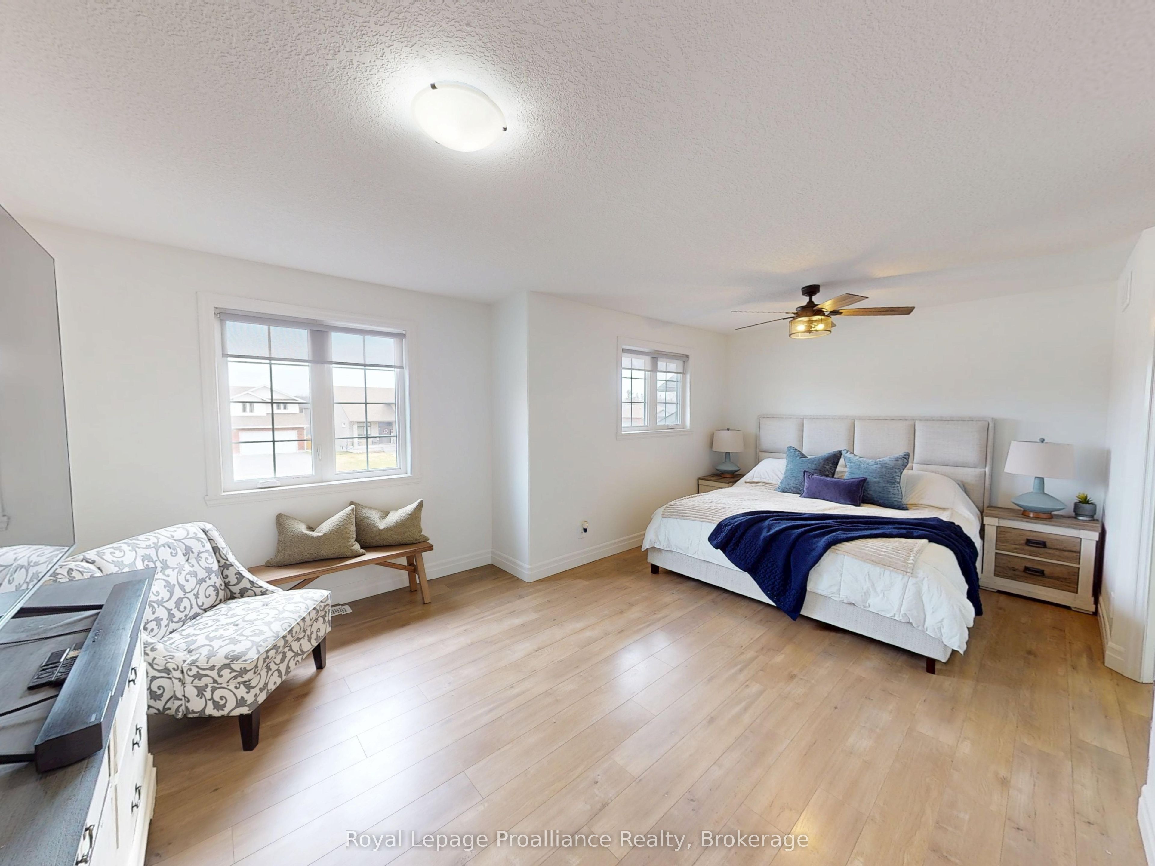 55 Lanark Drive Property Photo 16