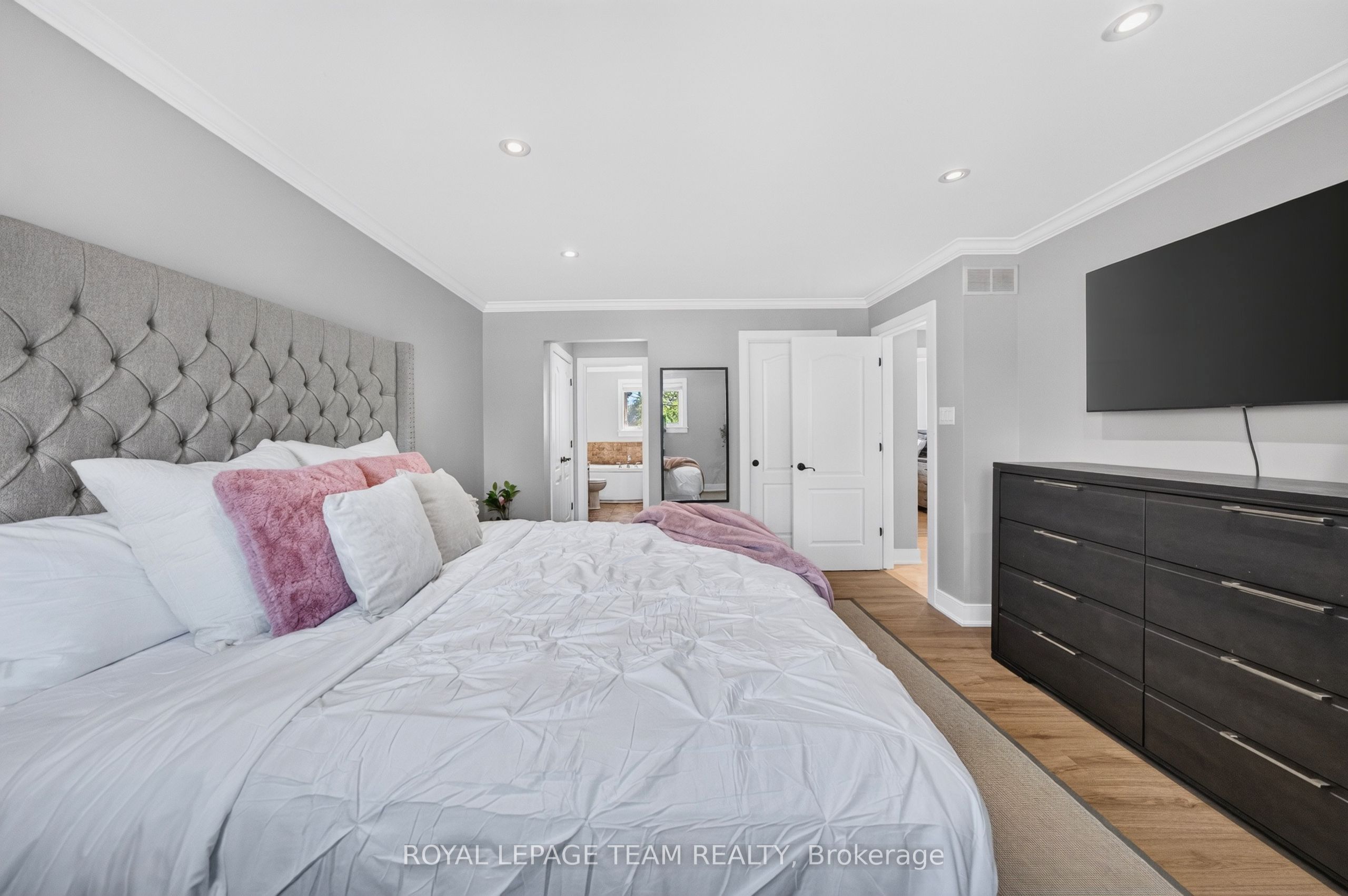105 Brae Crescent Property Photo 24