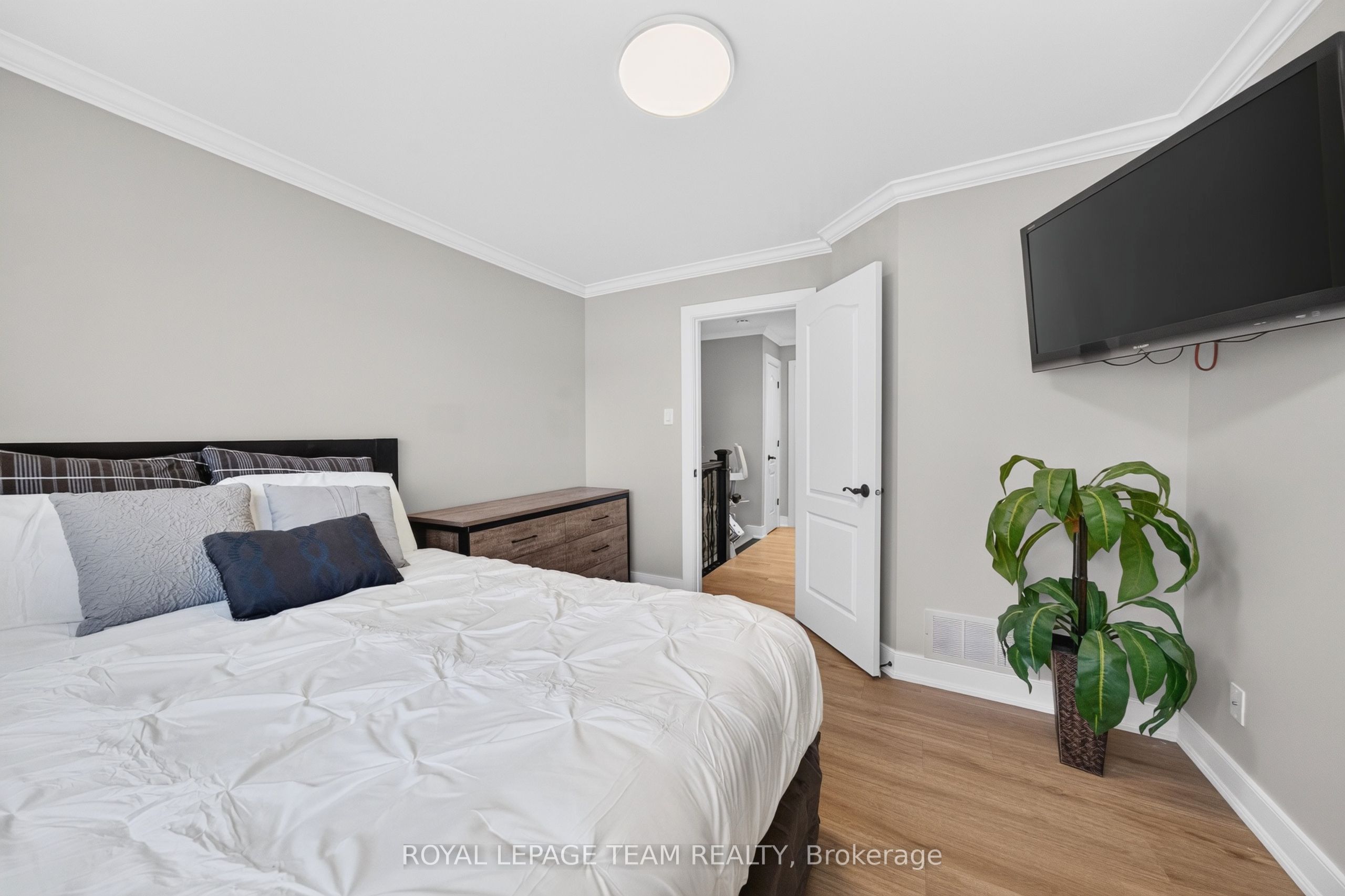 105 Brae Crescent Property Photo 27
