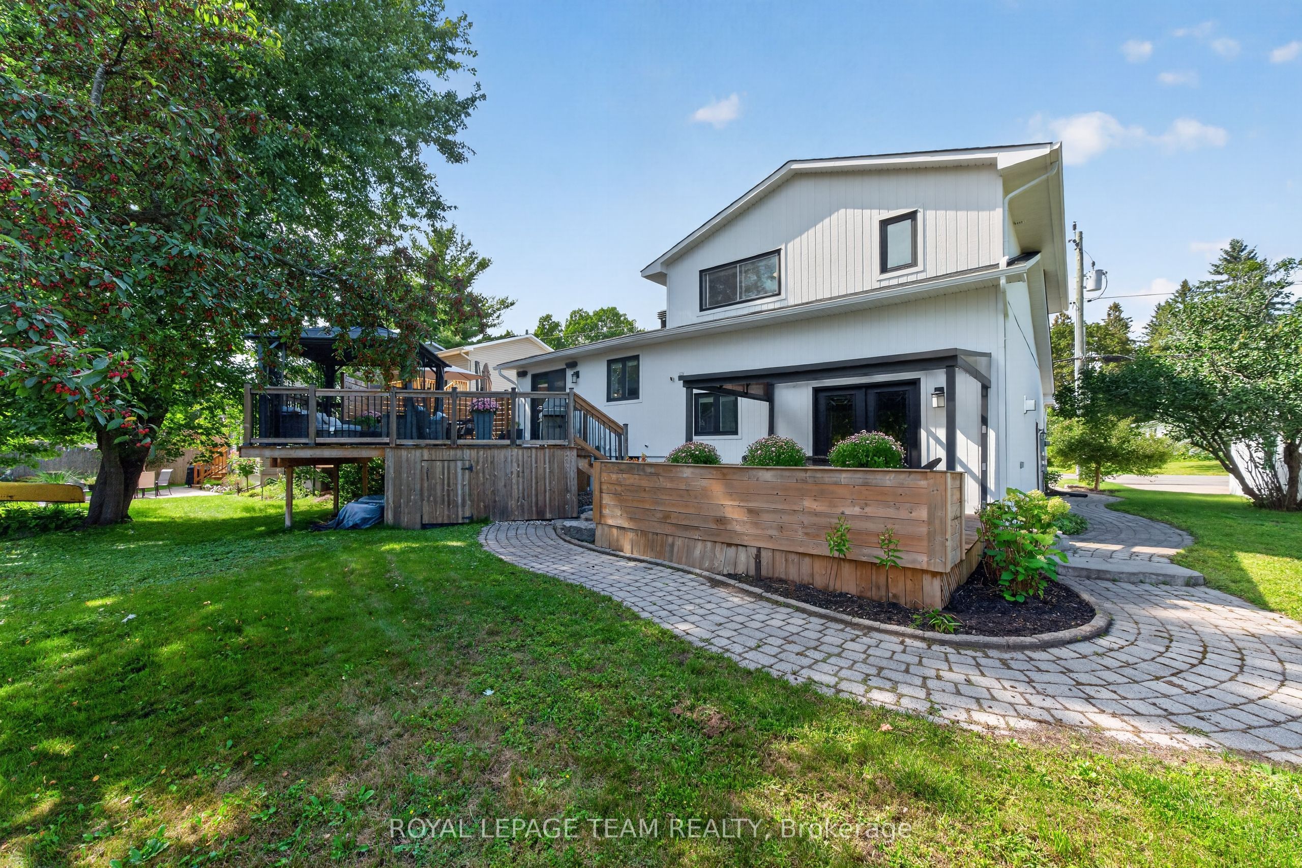 105 Brae Crescent Property Photo 36