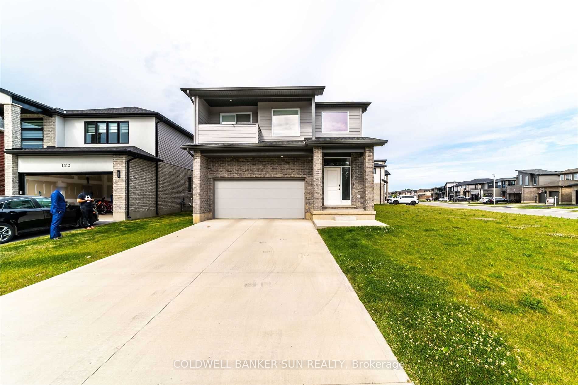 1301 Sandbar Street Property Photo 1