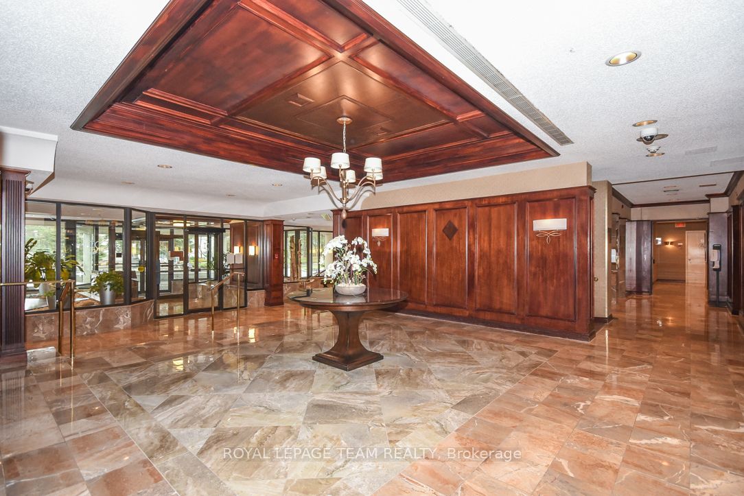 1510 Riverside Drive 2504 Property Photo 3