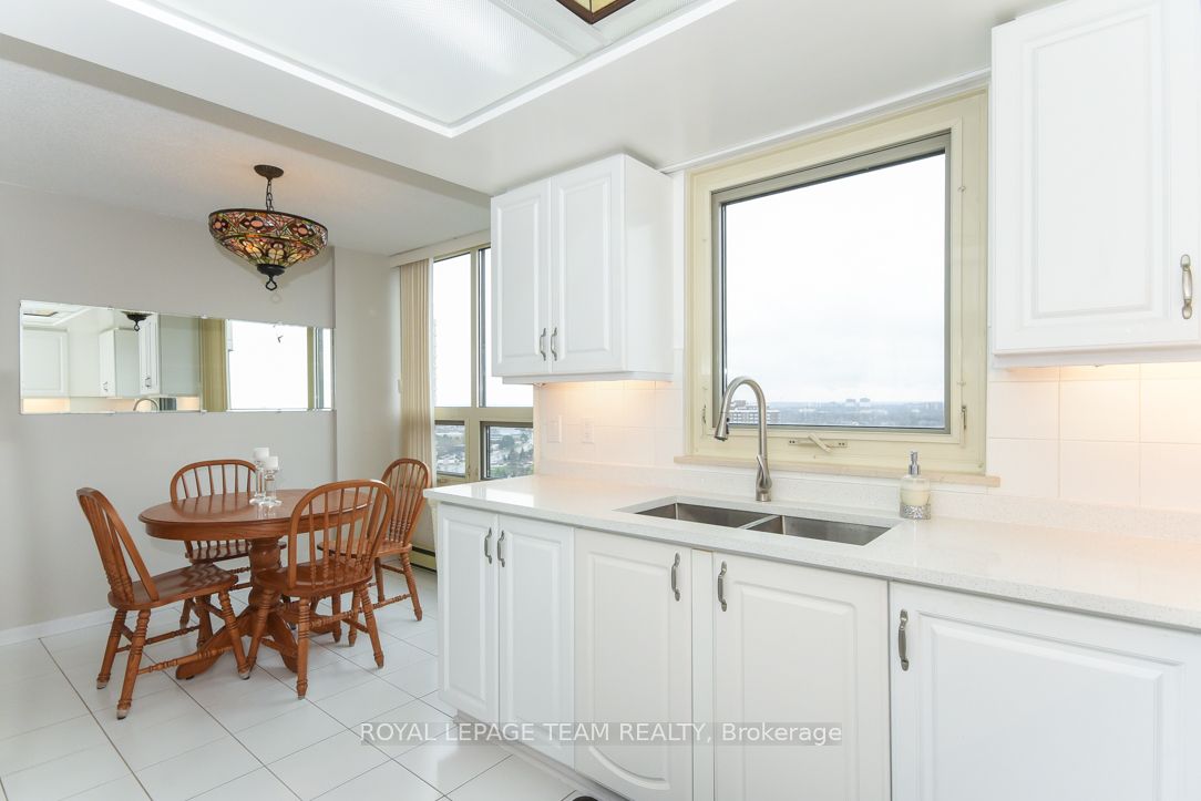 1510 Riverside Drive 2504 Property Photo 11