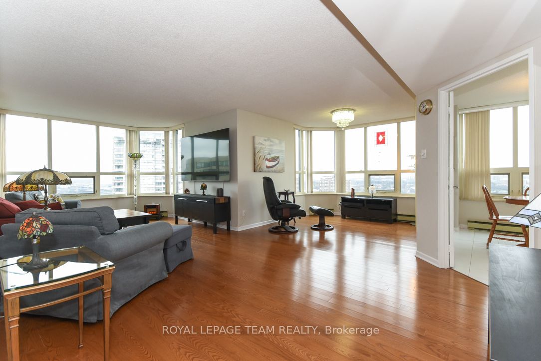 1510 Riverside Drive 2504 Property Photo 12