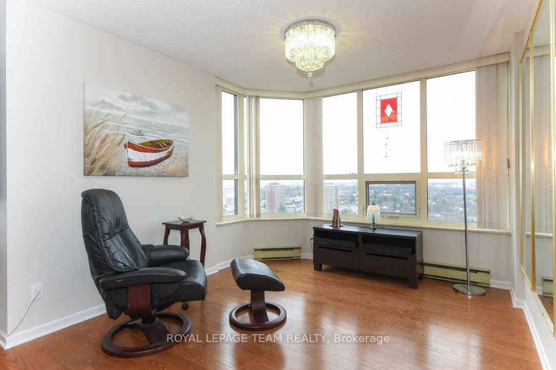 1510 Riverside Drive 2504 Property Photo 13