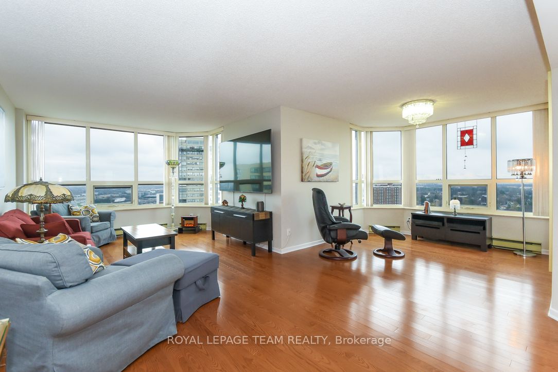 1510 Riverside Drive 2504 Property Photo 17