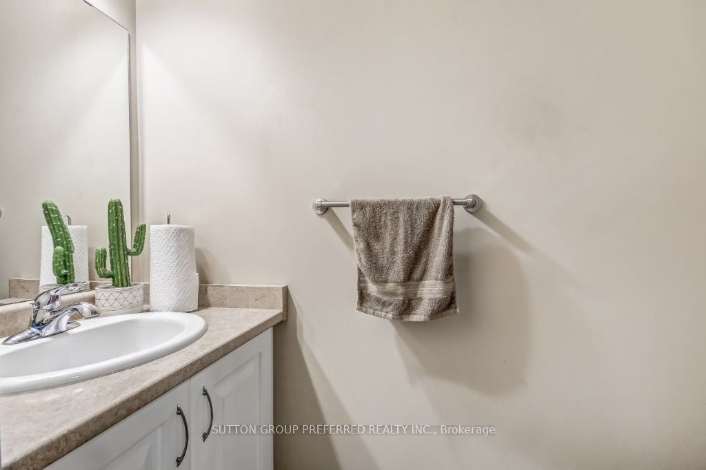 2145 North Routledge Park 8 Property Photo 8
