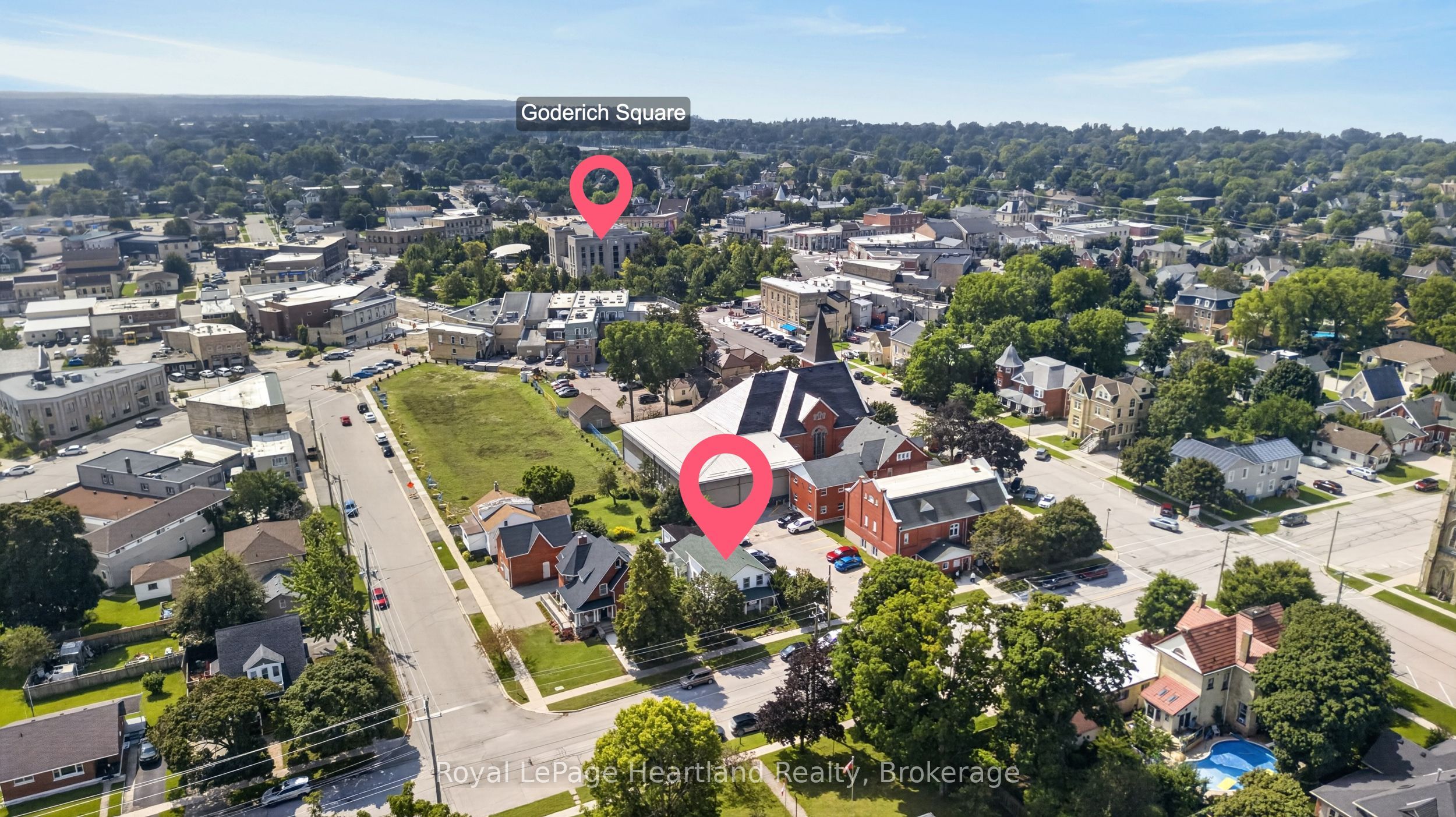 18 Nelson Street E Property Photo 2
