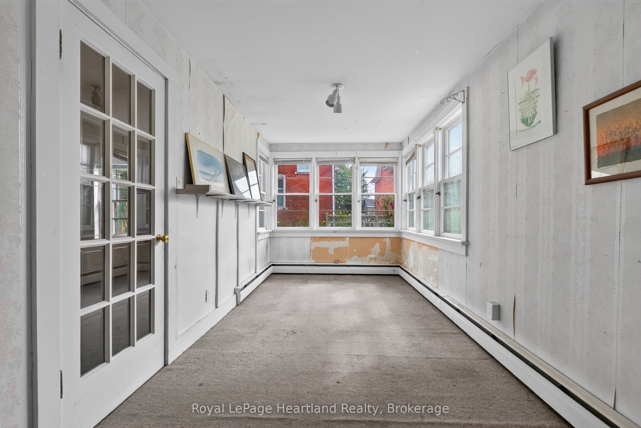 18 Nelson Street E Property Photo 15