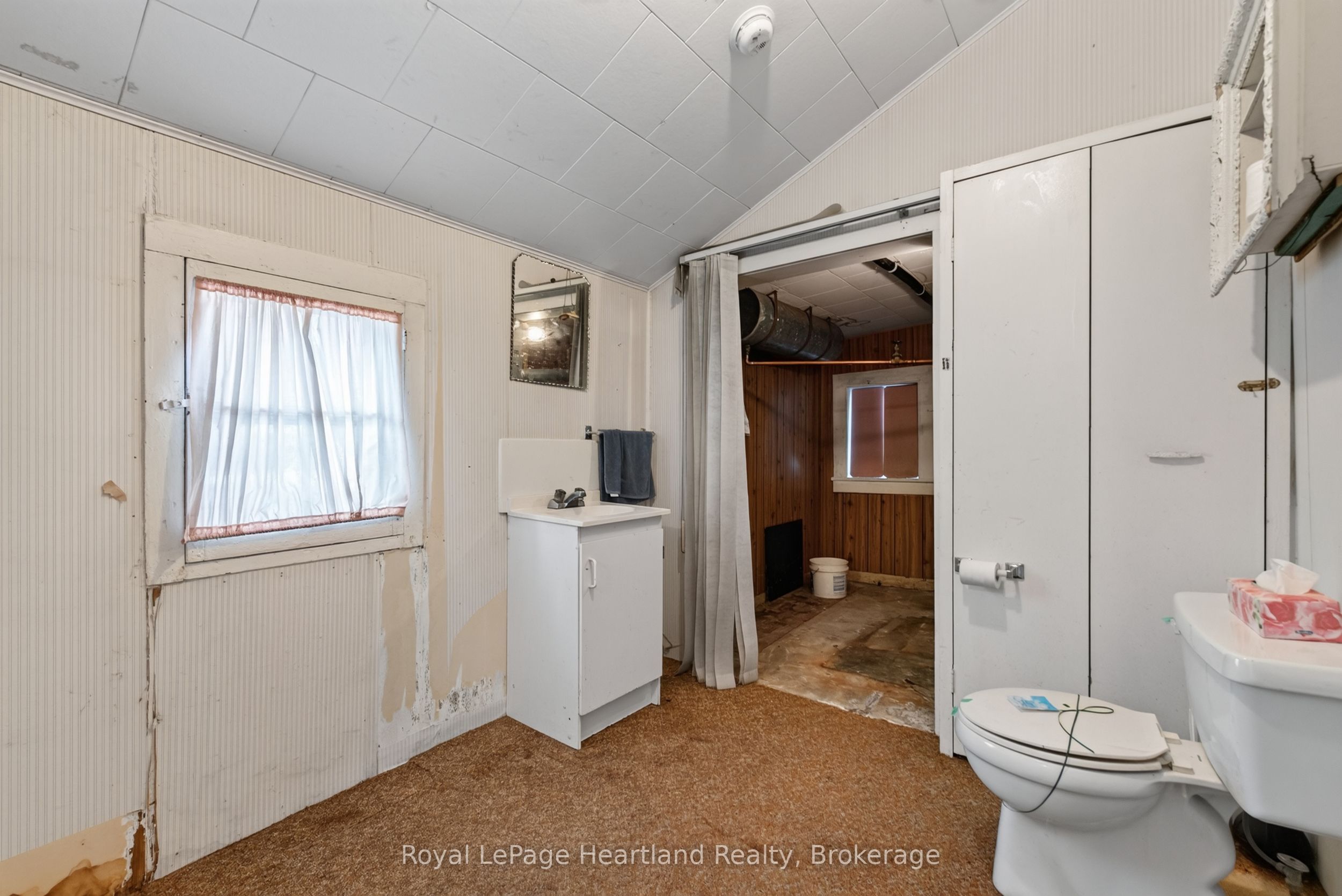 18 Nelson Street E Property Photo 18