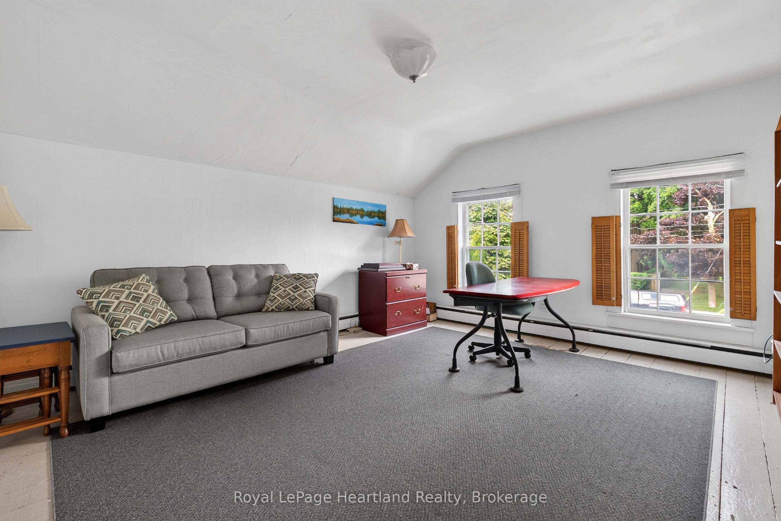 18 Nelson Street E Property Photo 27