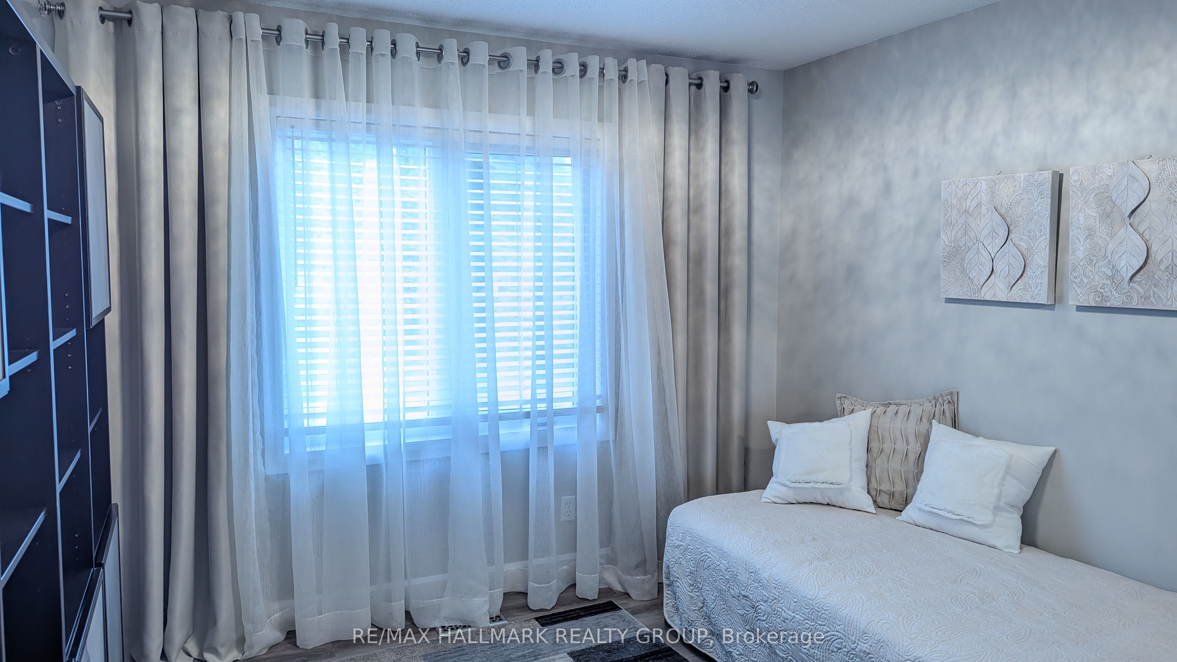 13 Bathurst Street Property Photo 22