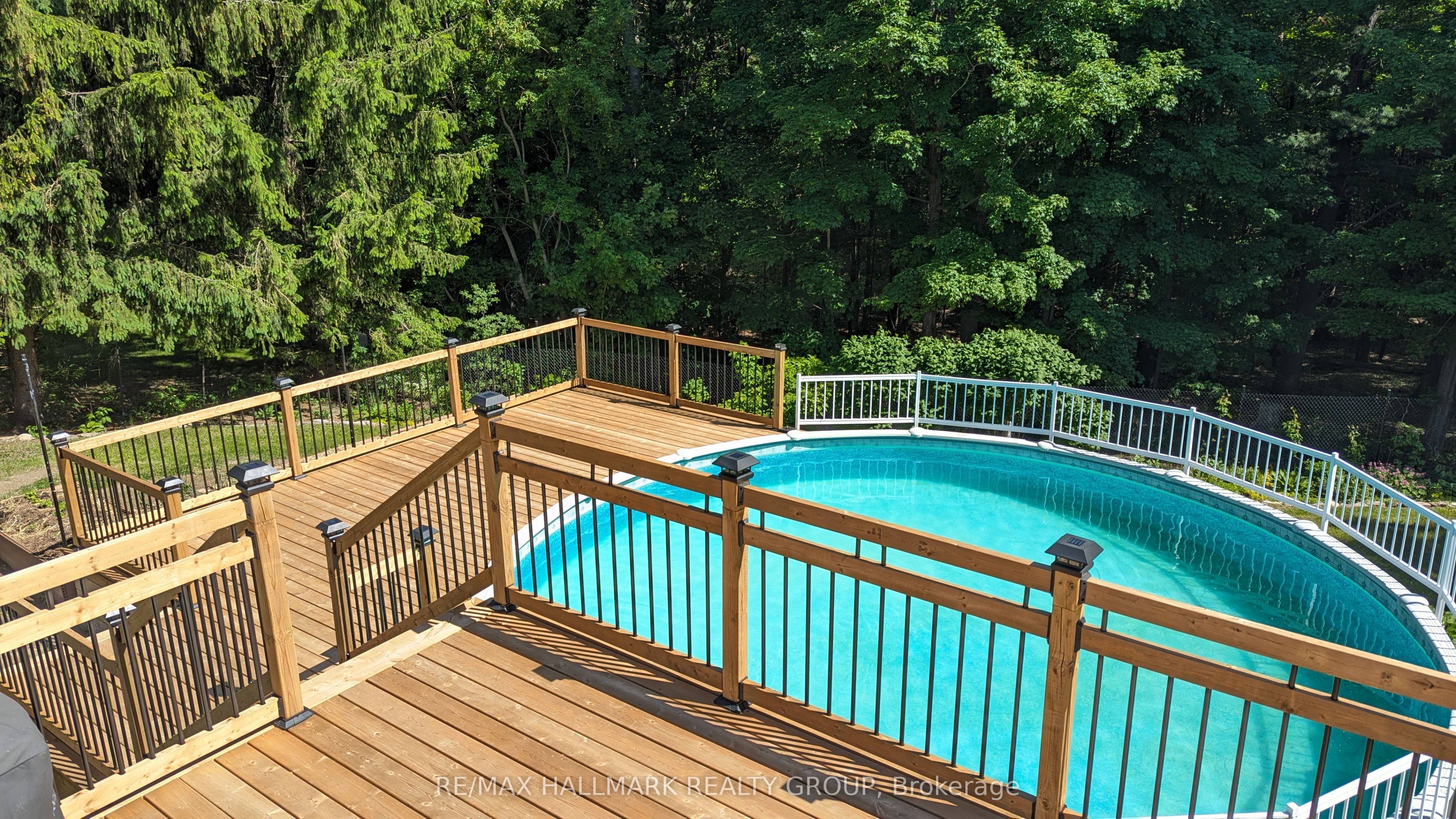 13 Bathurst Street Property Photo 29