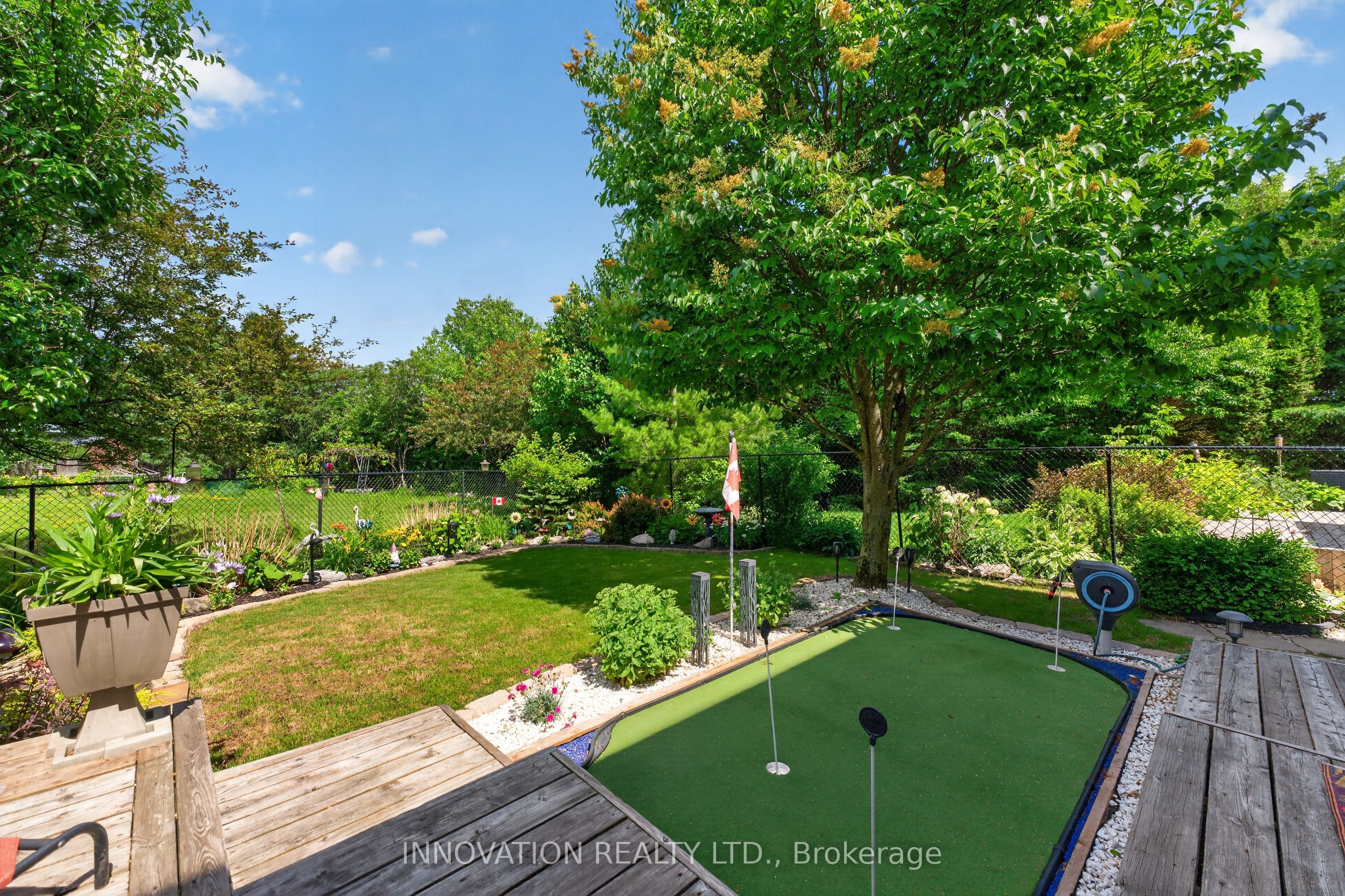 545 Rosehill Avenue Property Photo 3