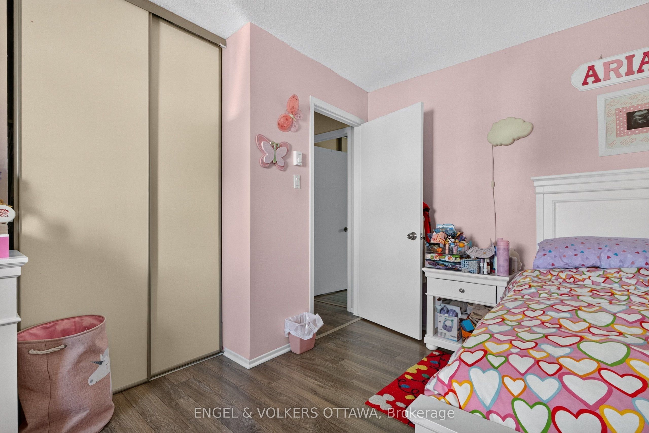522 St Louis Street Property Photo 6