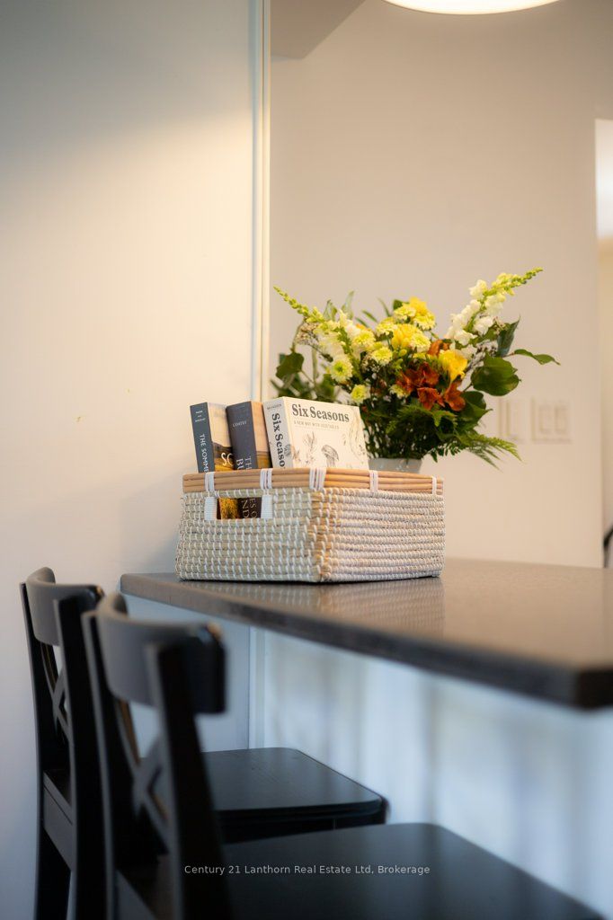 986 Black Road Property Photo 13