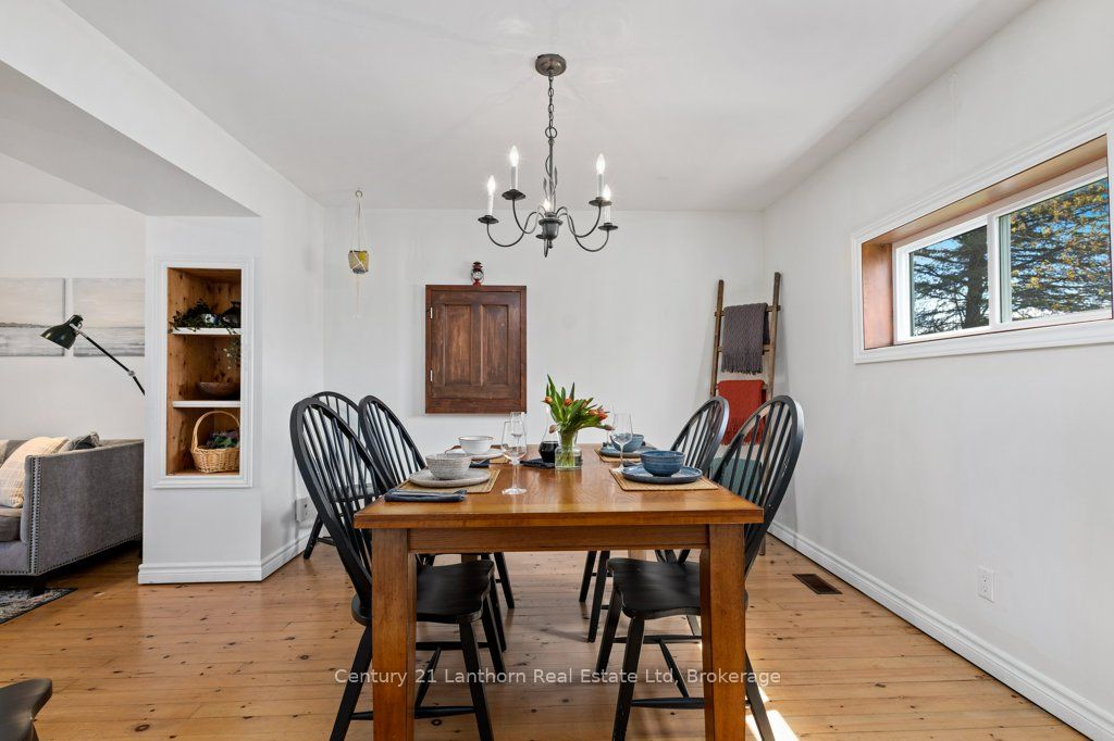 986 Black Road Property Photo 14