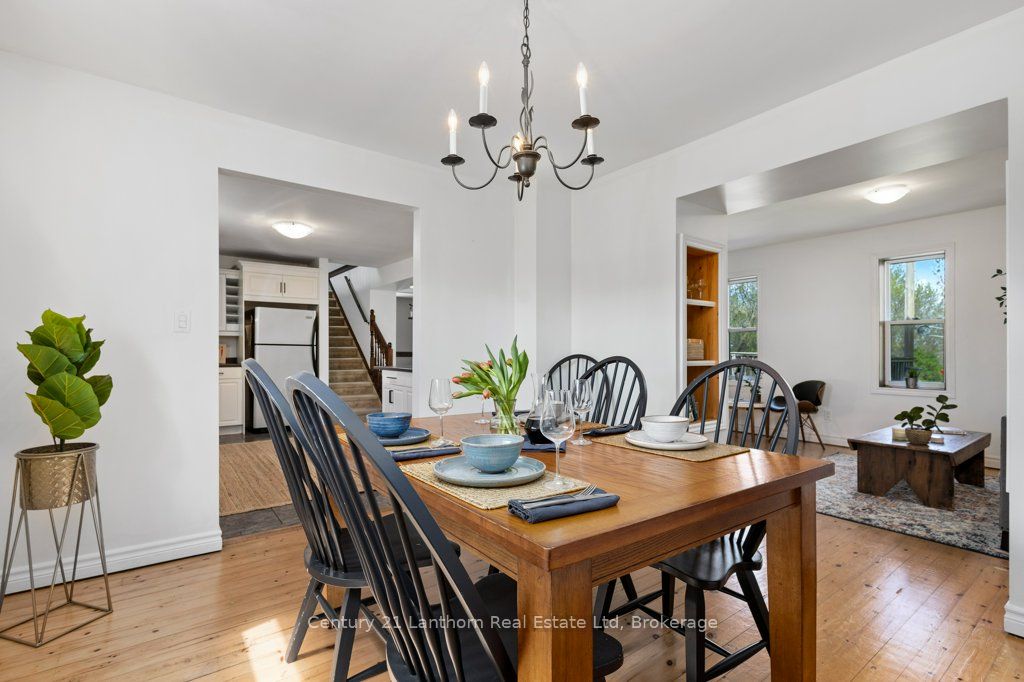 986 Black Road Property Photo 15