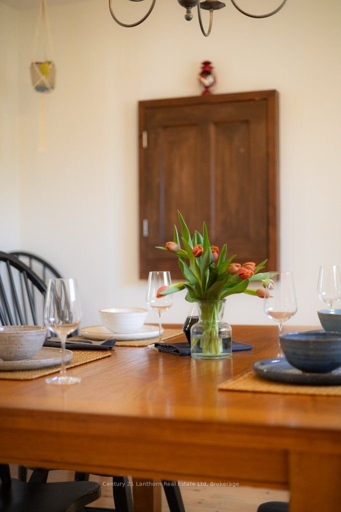986 Black Road Property Photo 16