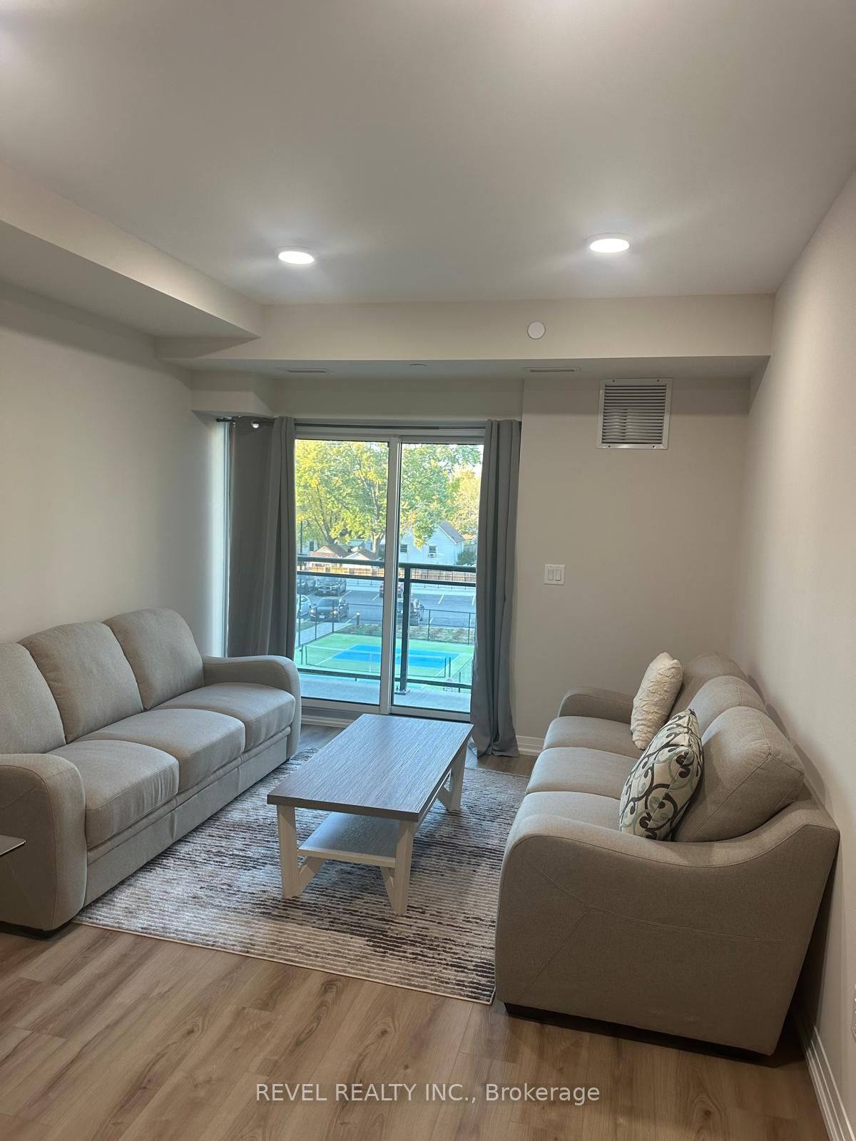 50 Herrick Avenue 306 Property Photo 8