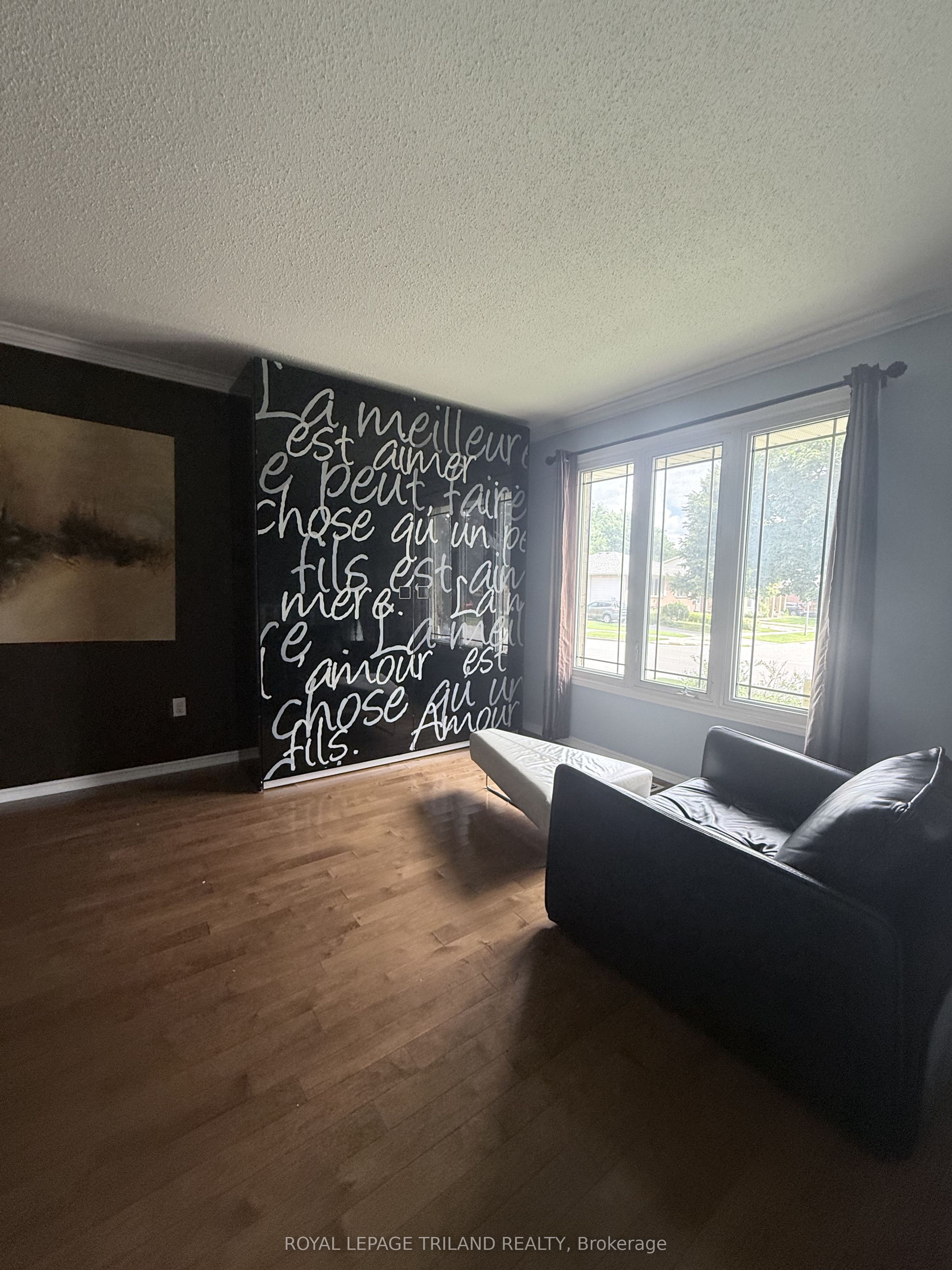 85 Bonaventure Drive Property Photo 2