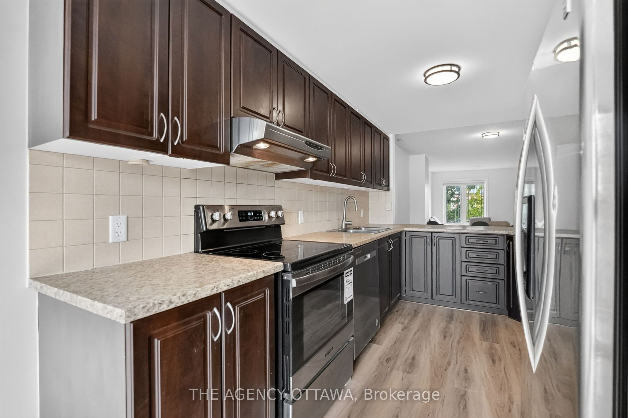 664 Chapman Mills Drive B Property Photo 18