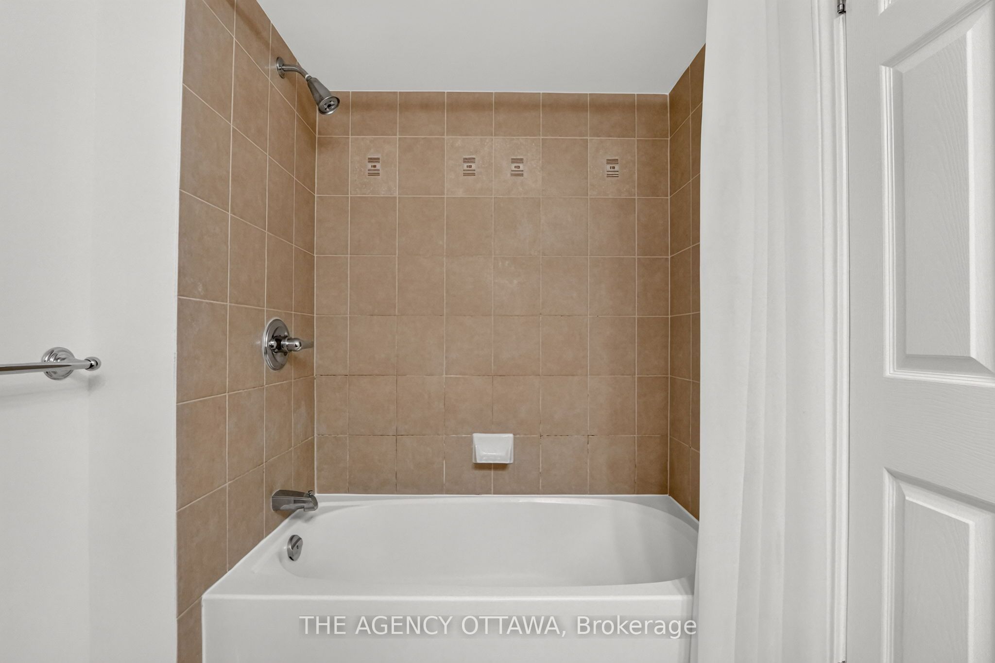 664 Chapman Mills Drive B Property Photo 28