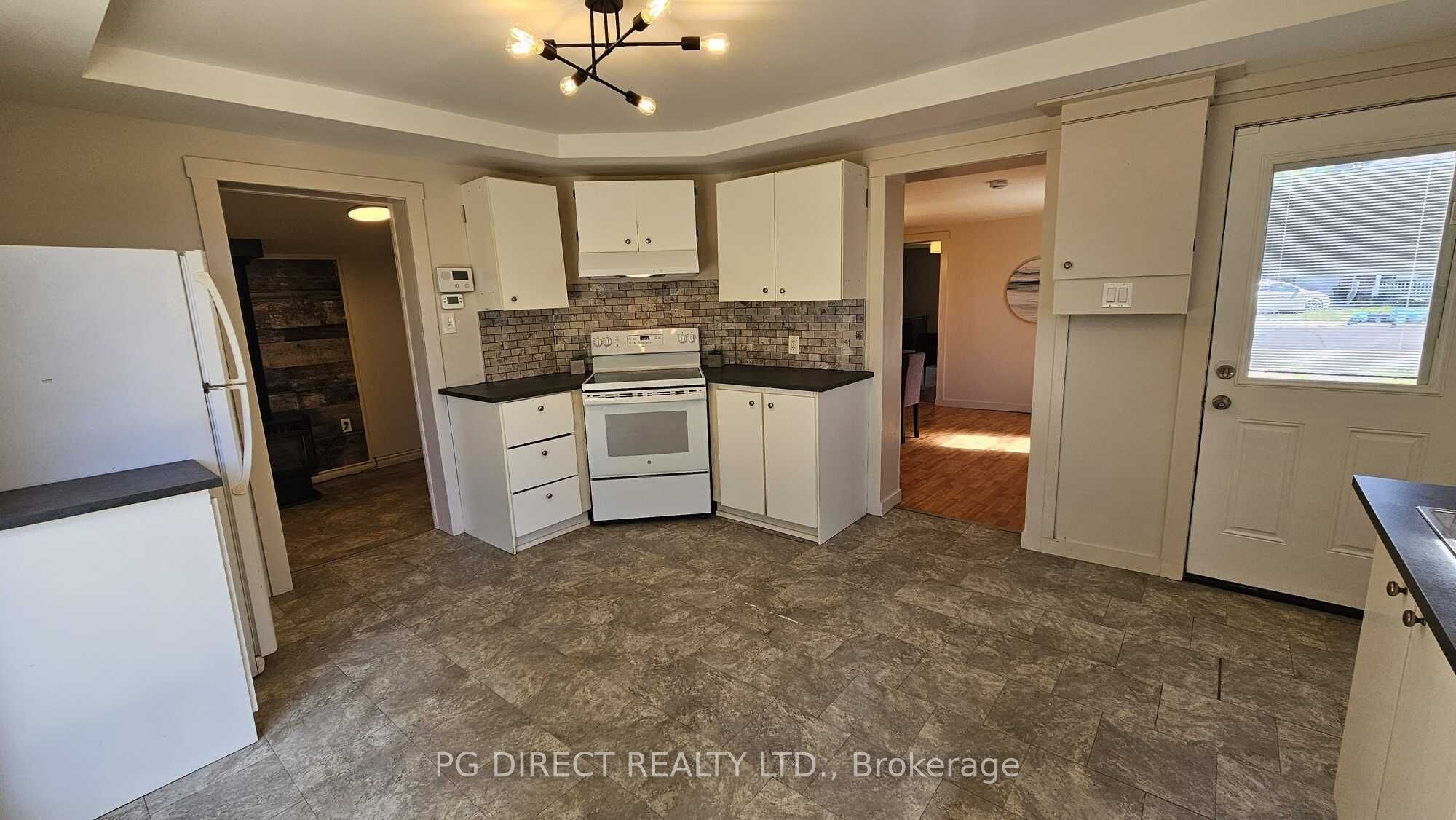 436 Bleecker Avenue Property Photo 5