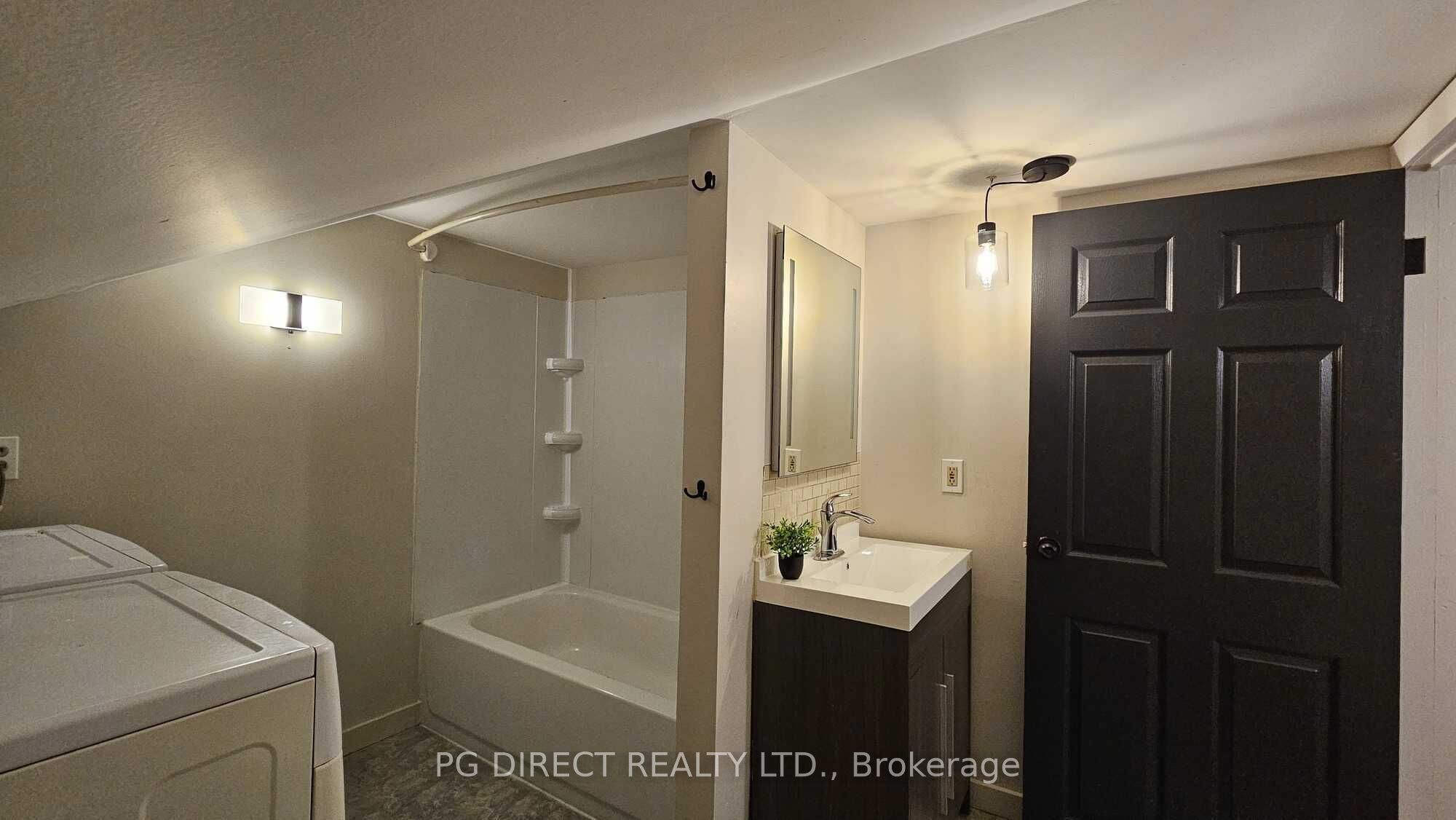 436 Bleecker Avenue Property Photo 10