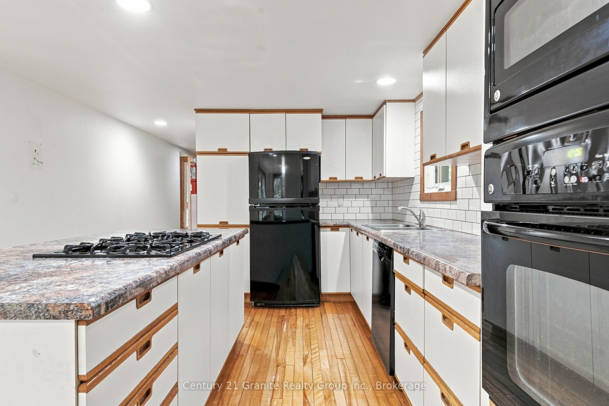 1131 Kanawa Lane Property Photo 7