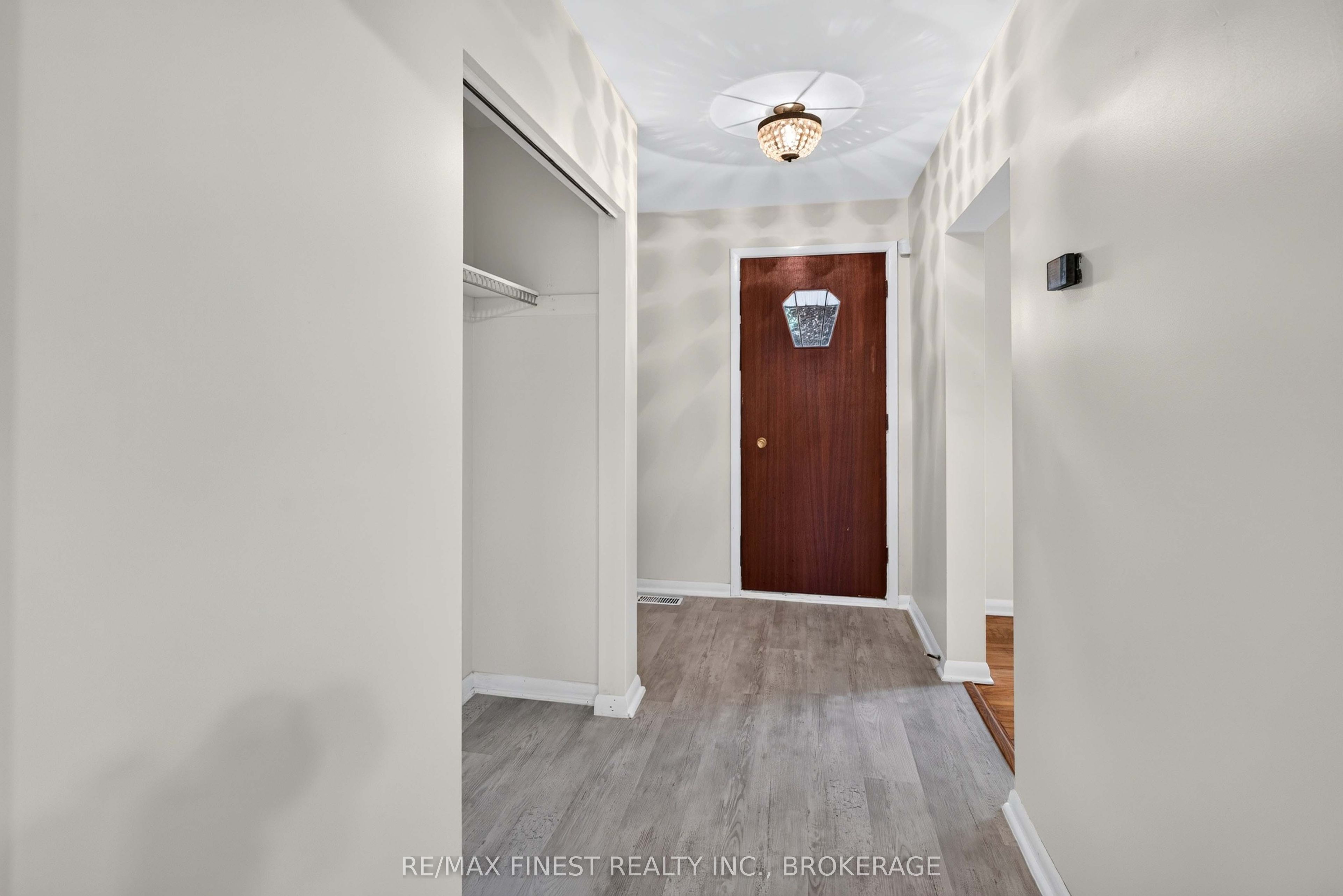 92 Cliff Crescent Property Photo 15