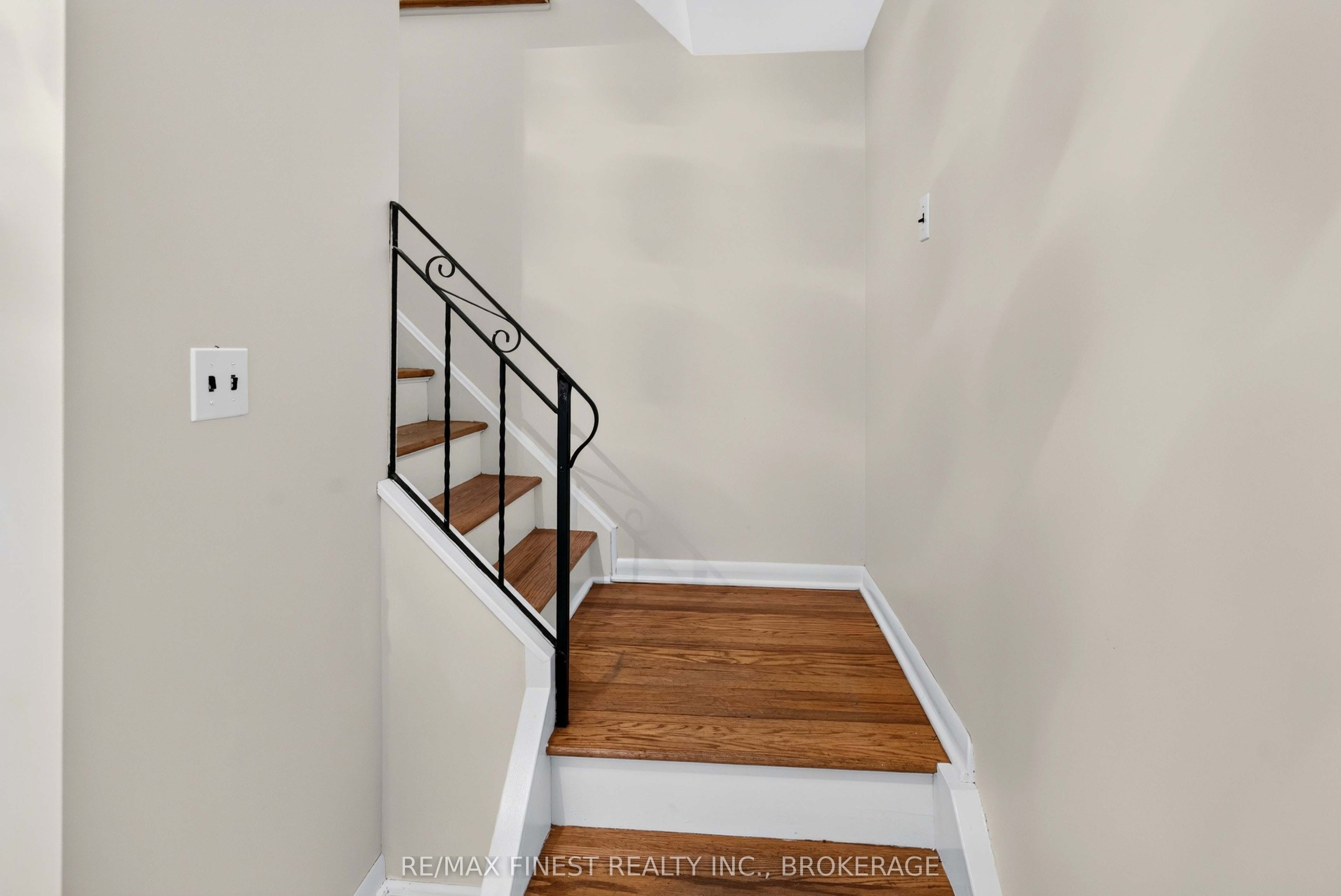 92 Cliff Crescent Property Photo 20