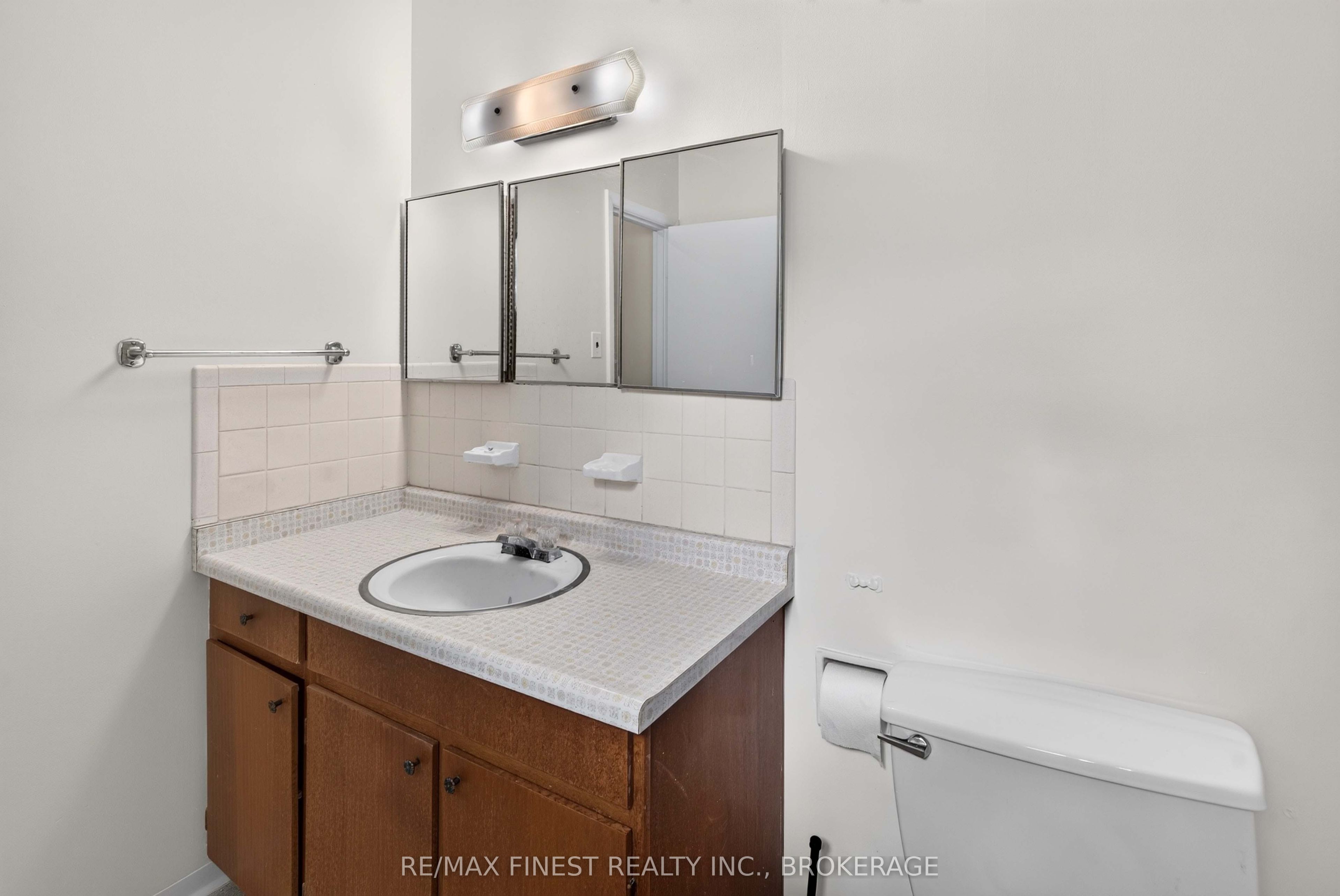 92 Cliff Crescent Property Photo 23
