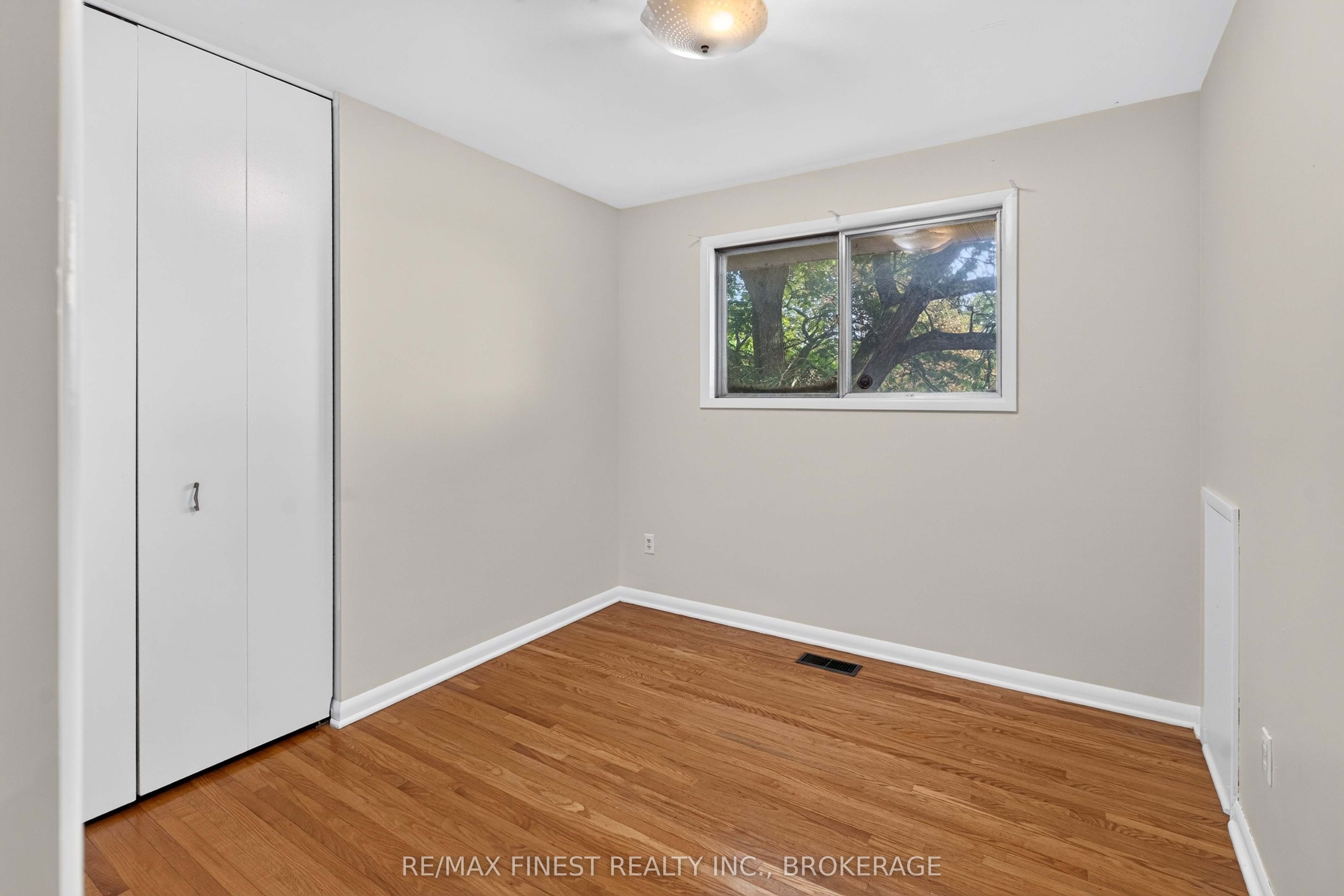 92 Cliff Crescent Property Photo 25