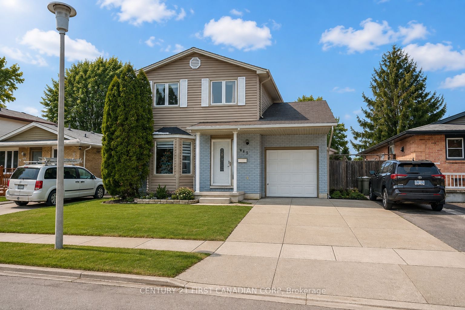 345 Banbury Crescent