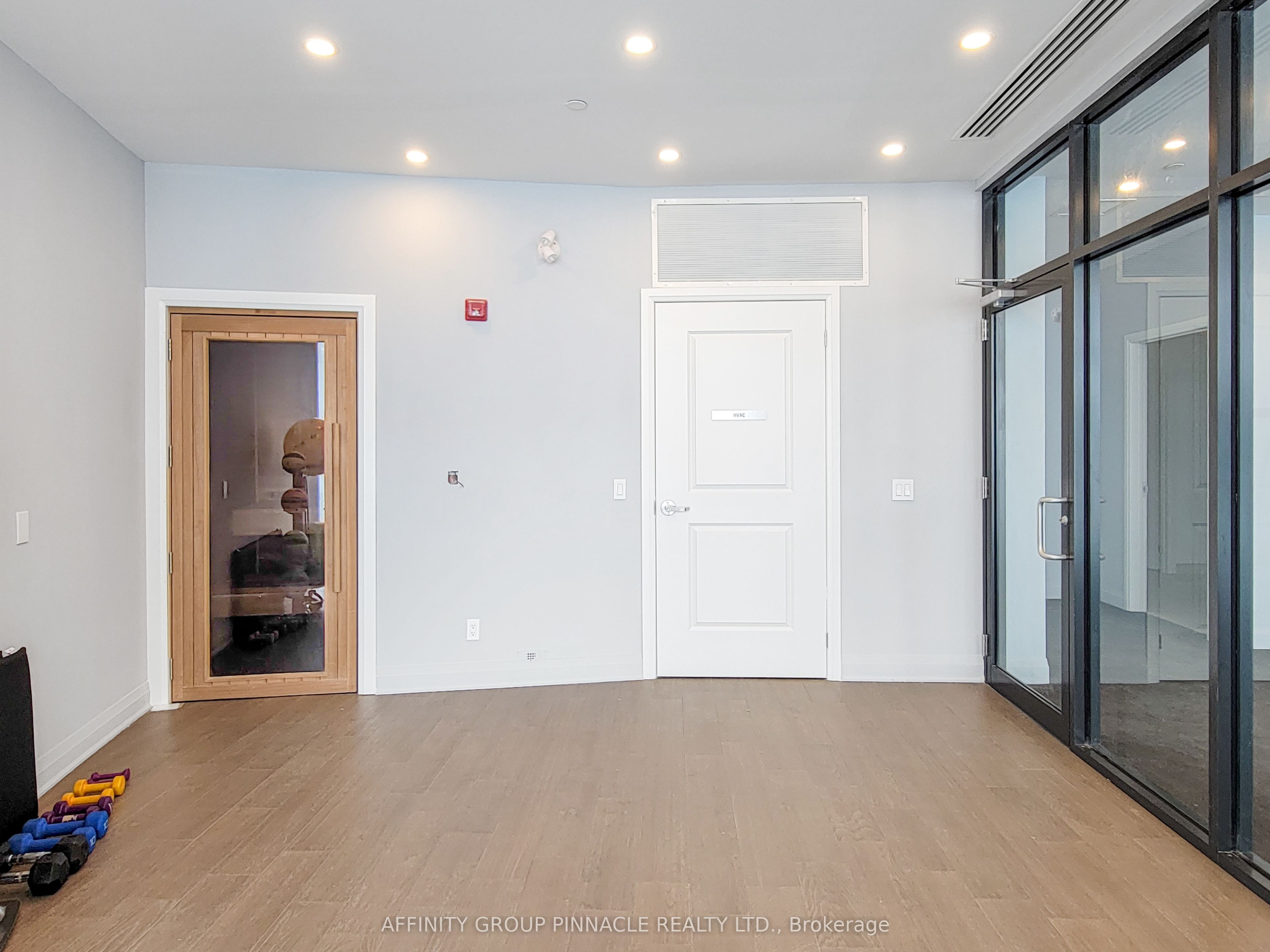 99 Louisa Street 201 Property Photo 35