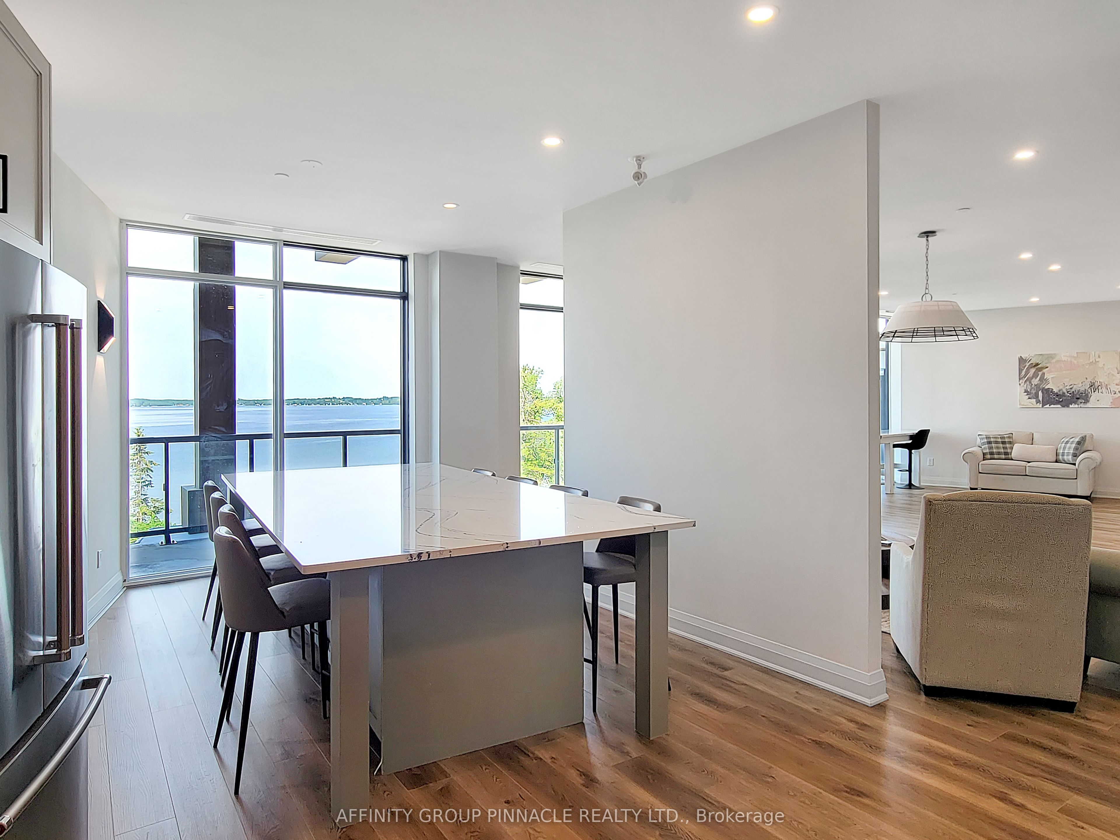 99 Louisa Street 201 Property Photo 39