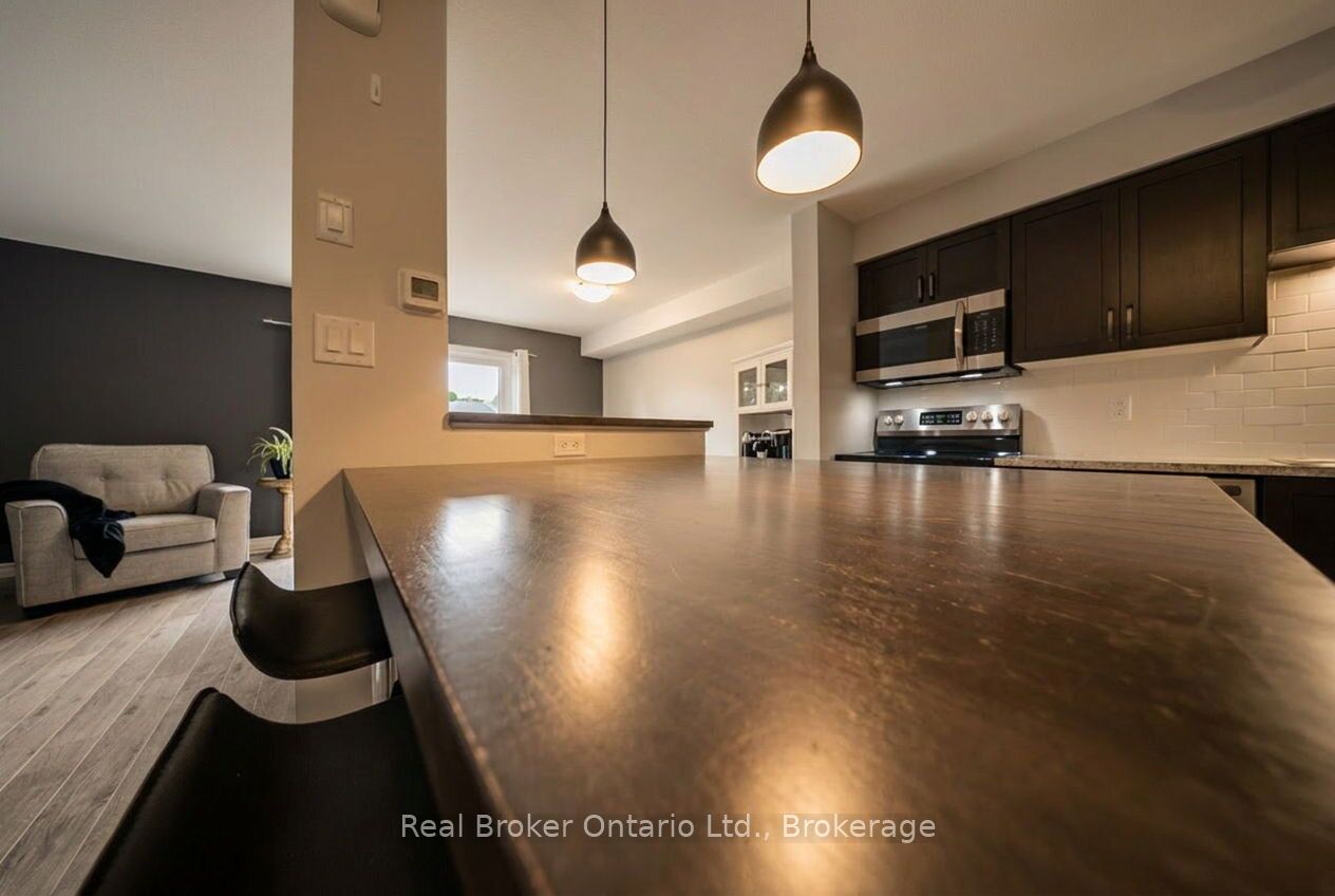 30 Imperial Road S 21 Property Photo 6