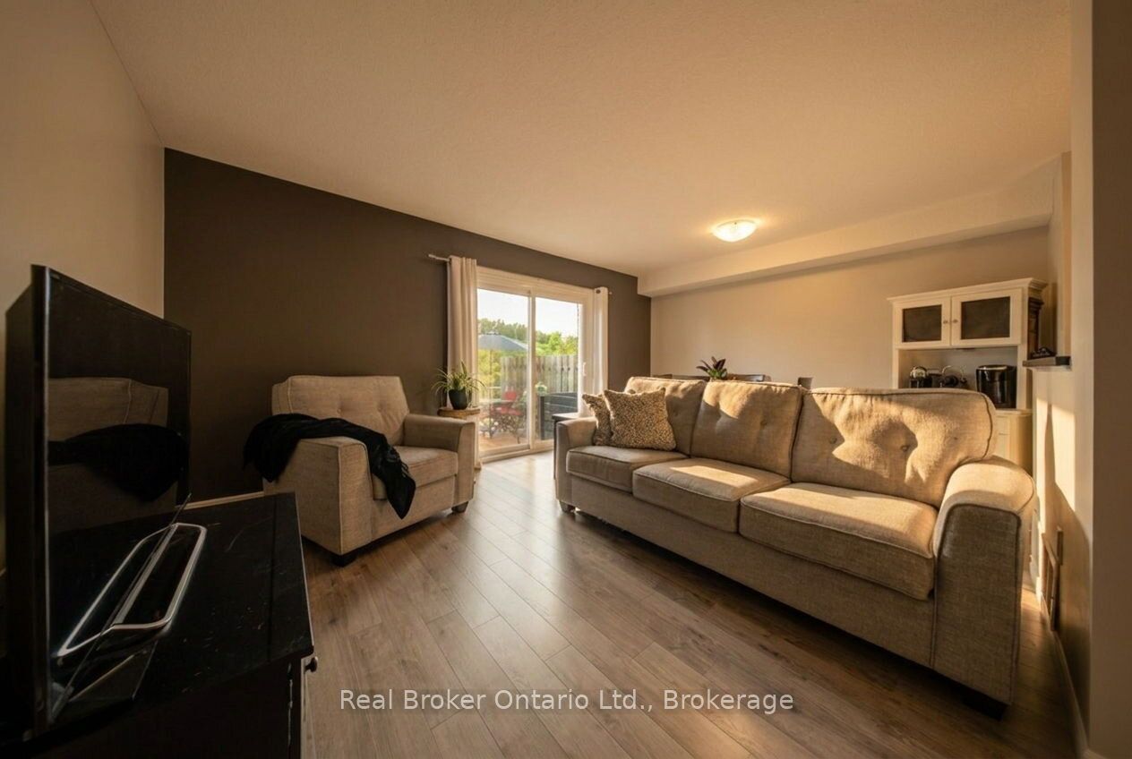 30 Imperial Road S 21 Property Photo 9