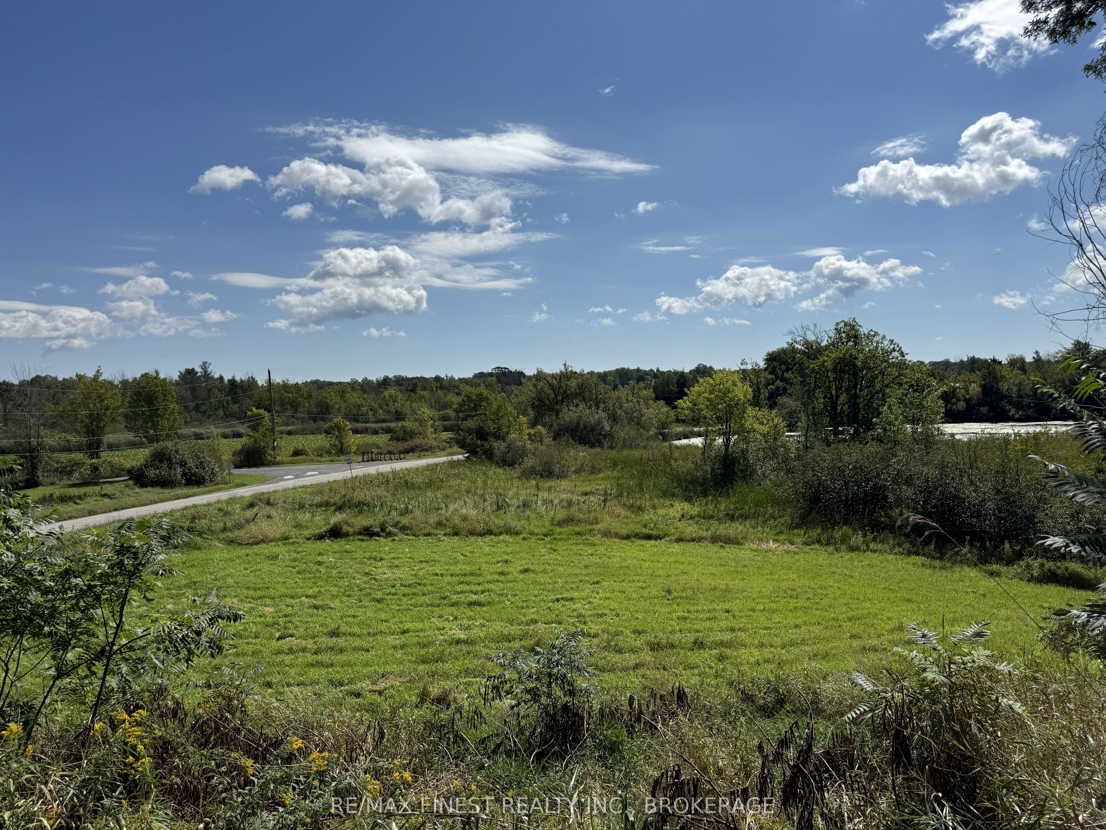 2539 Isle Of Man Road Property Photo 16