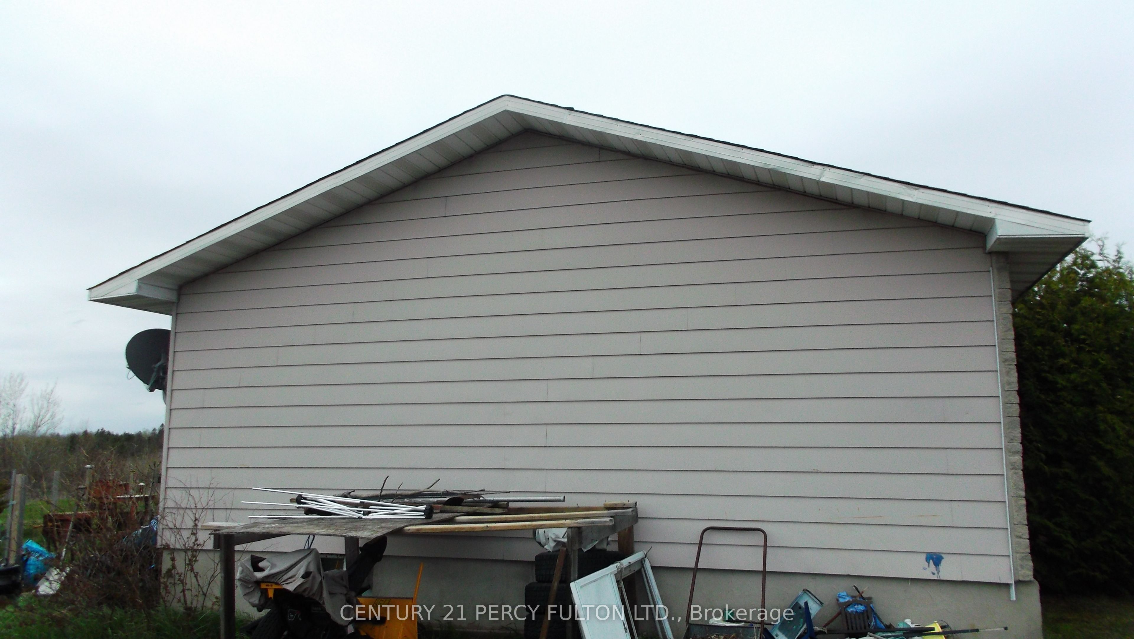1343-b Chenaux Road Property Photo 13