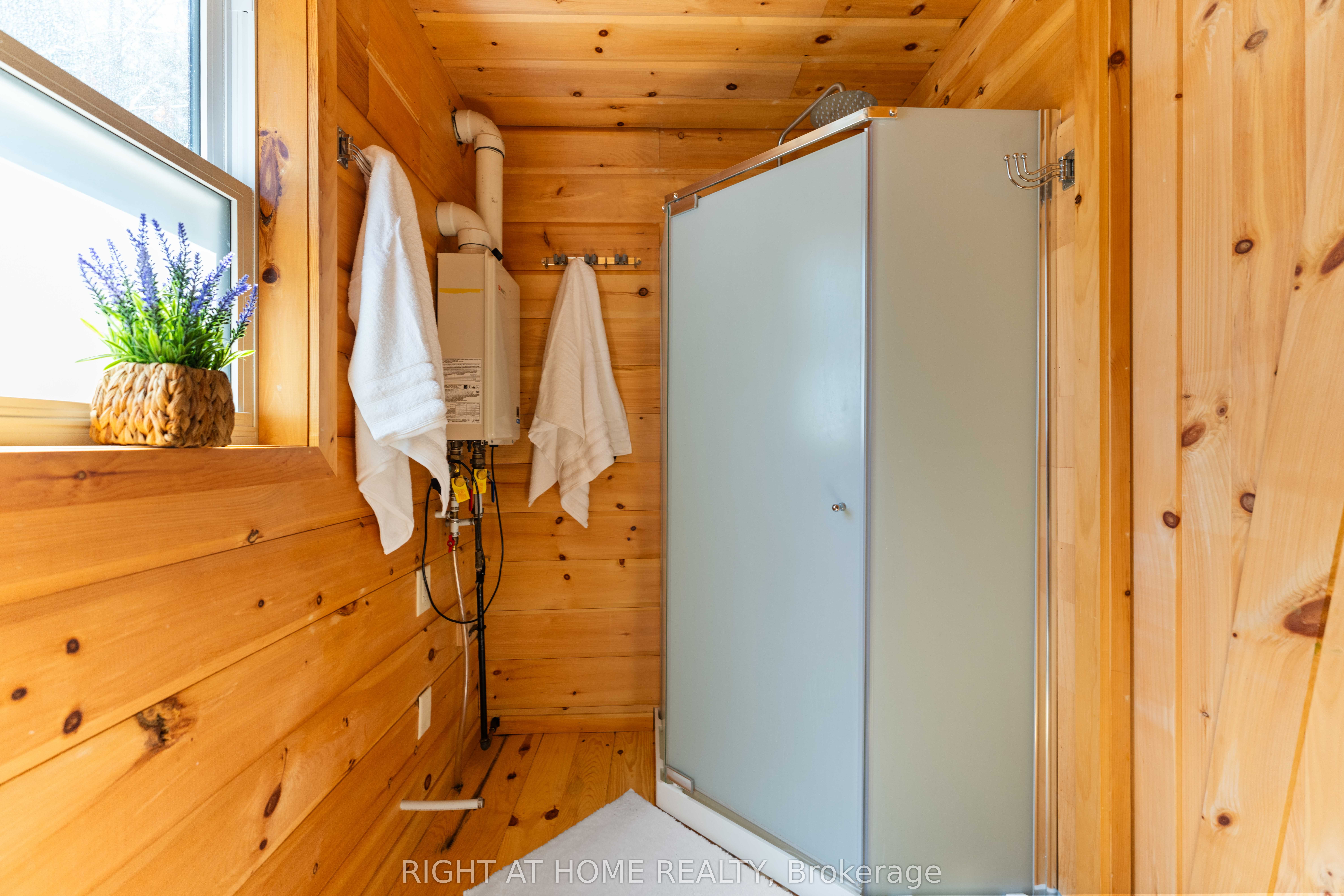 592 Moccasin Lake Road Property Photo 12